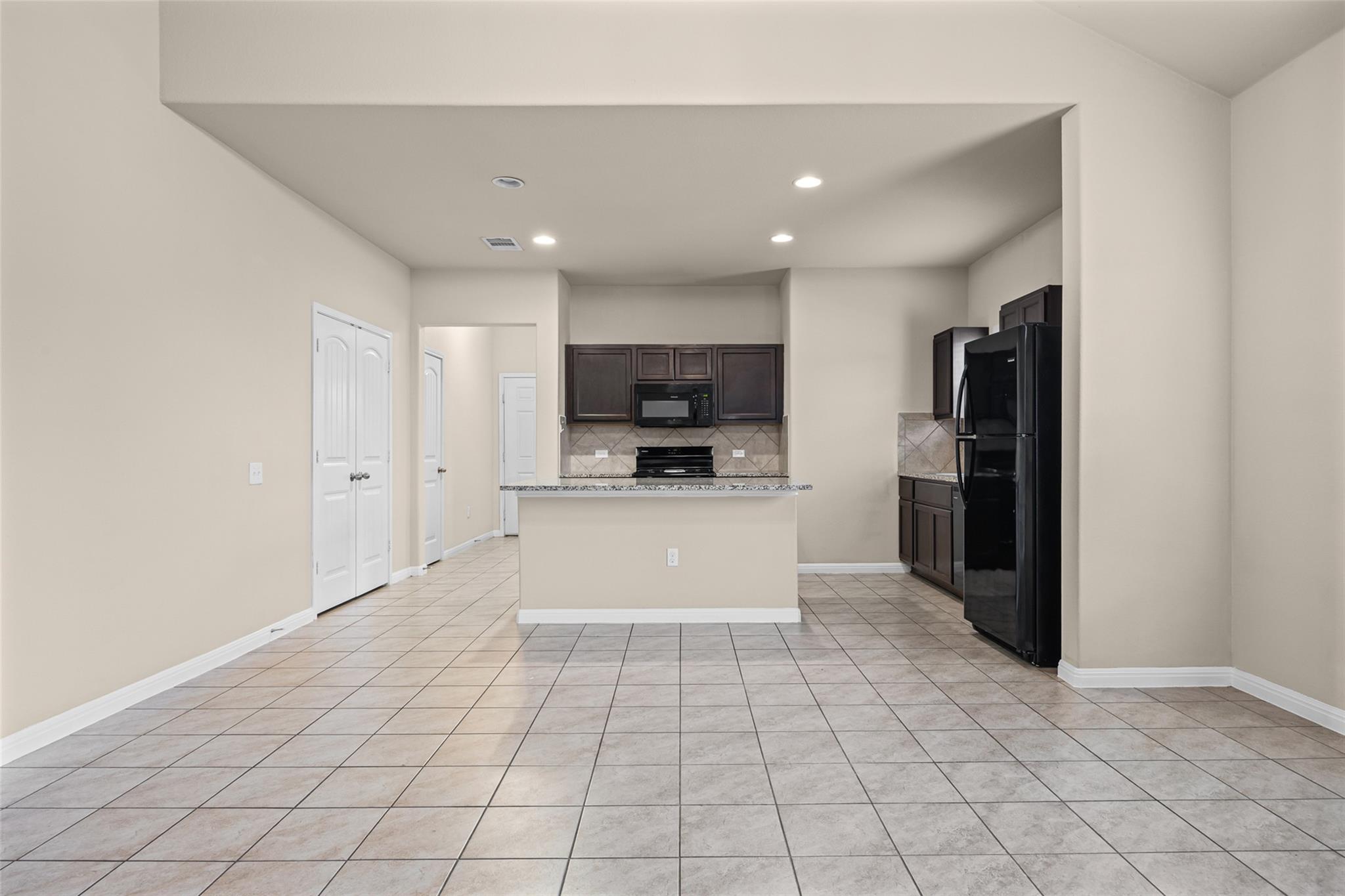 1532 Maier Dr Property Photo 10