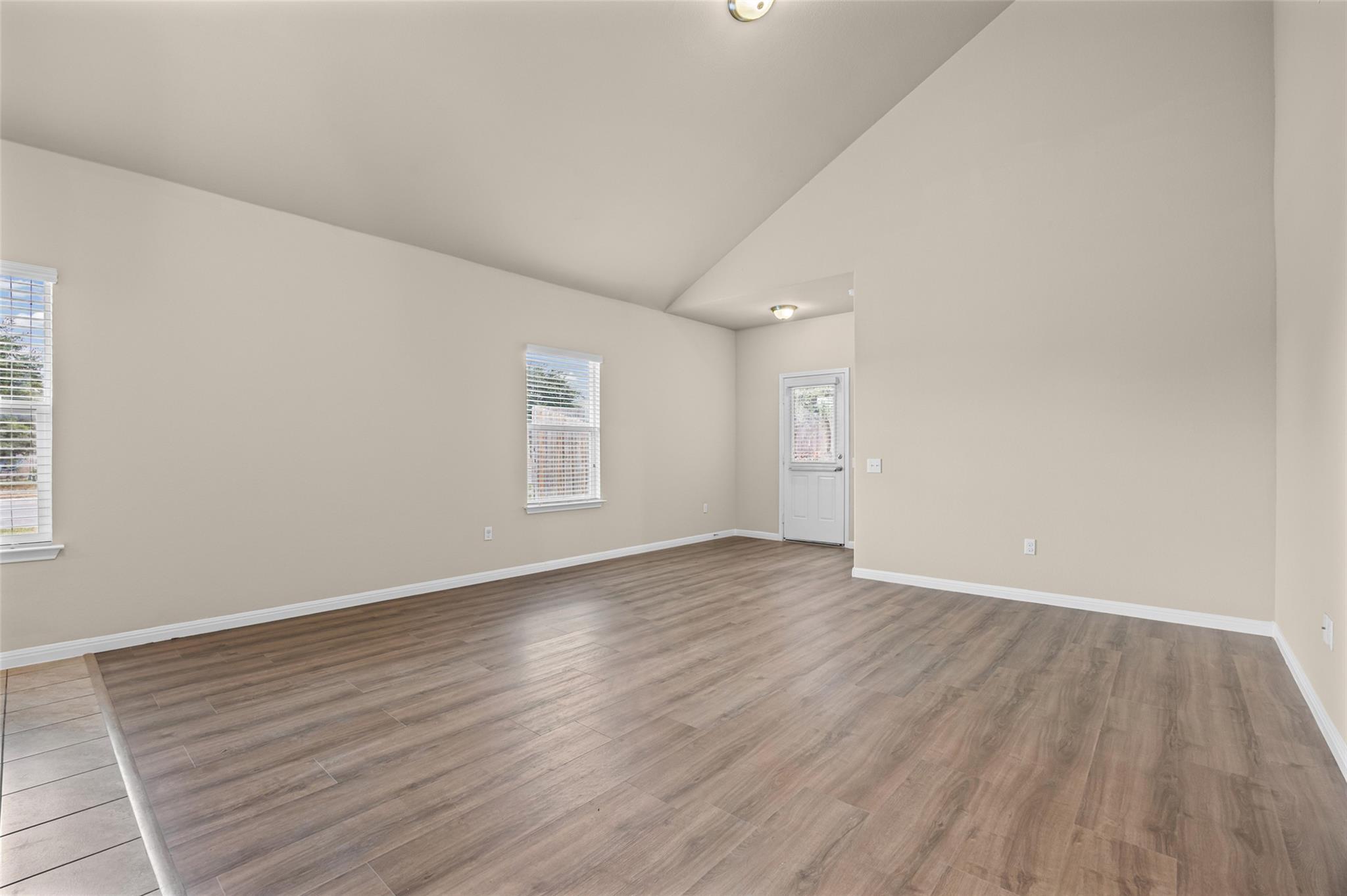 1532 Maier Dr Property Photo 11