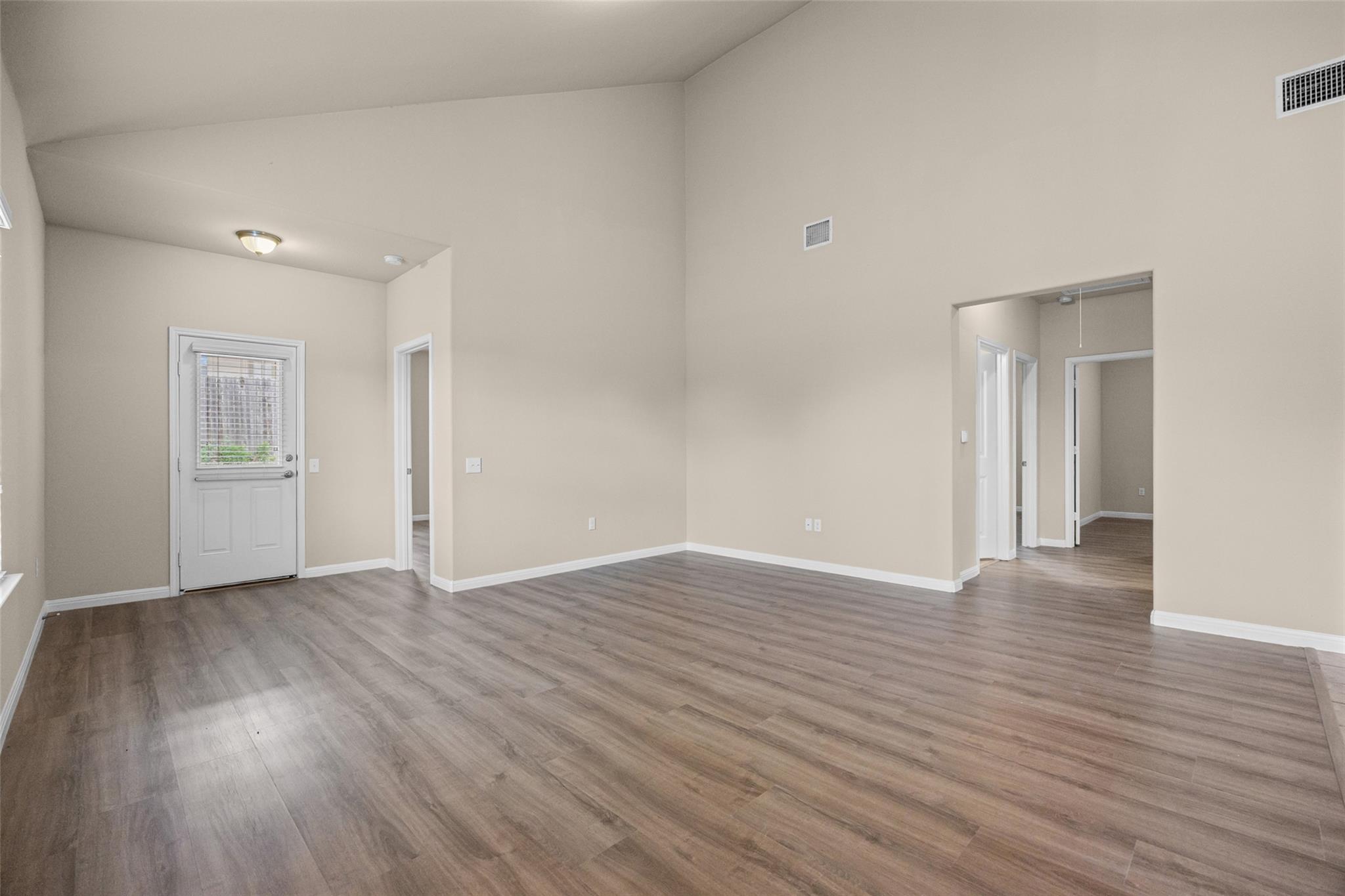 1532 Maier Dr Property Photo 12
