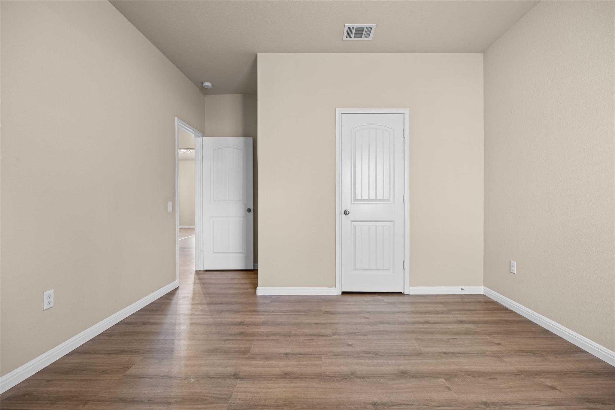 1532 Maier Dr Property Photo 28