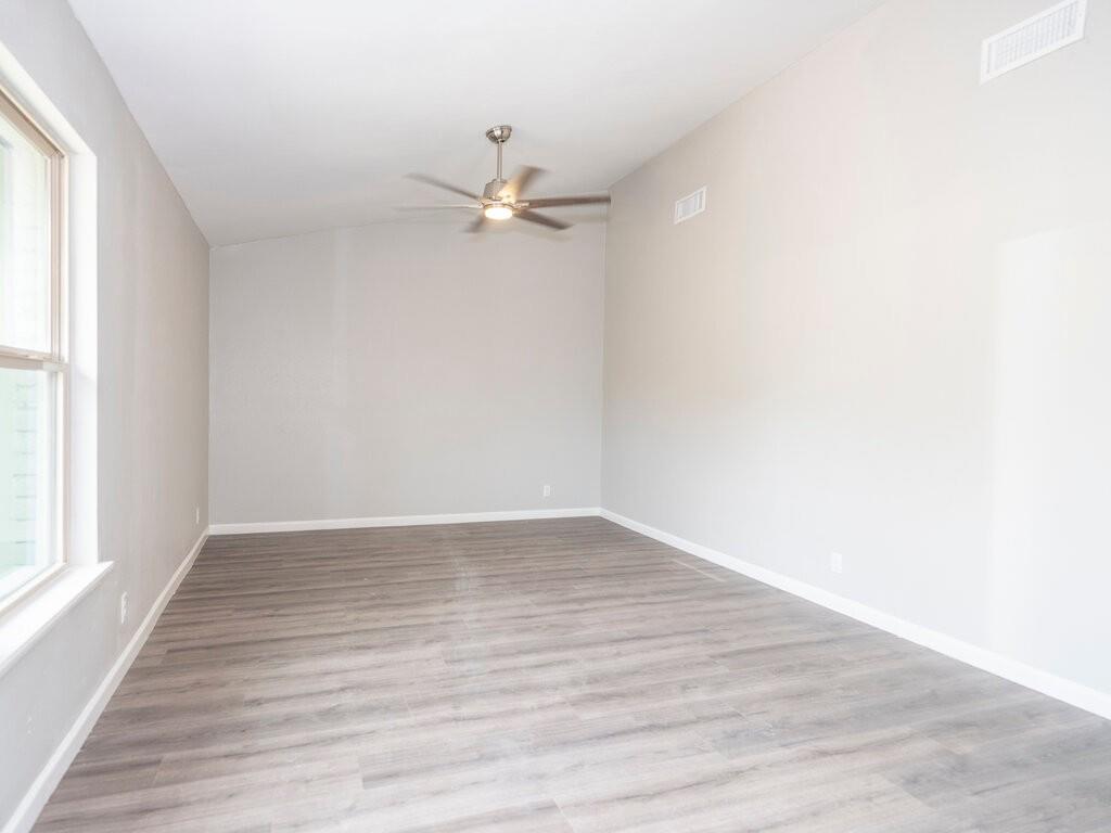 2526 Glen Springs Way #a Property Photo 17