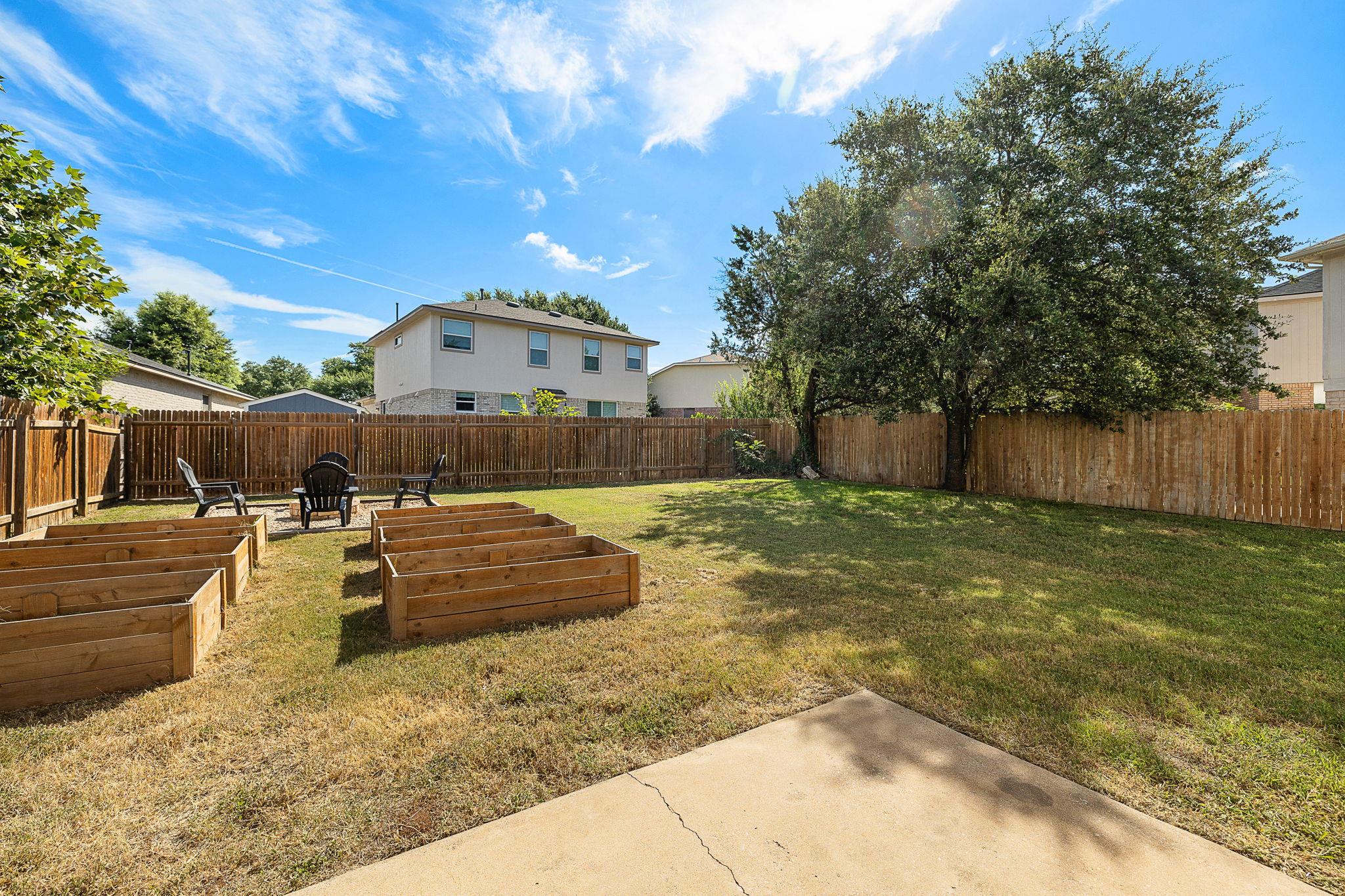 3817 Tailfeather Dr Property Photo 37