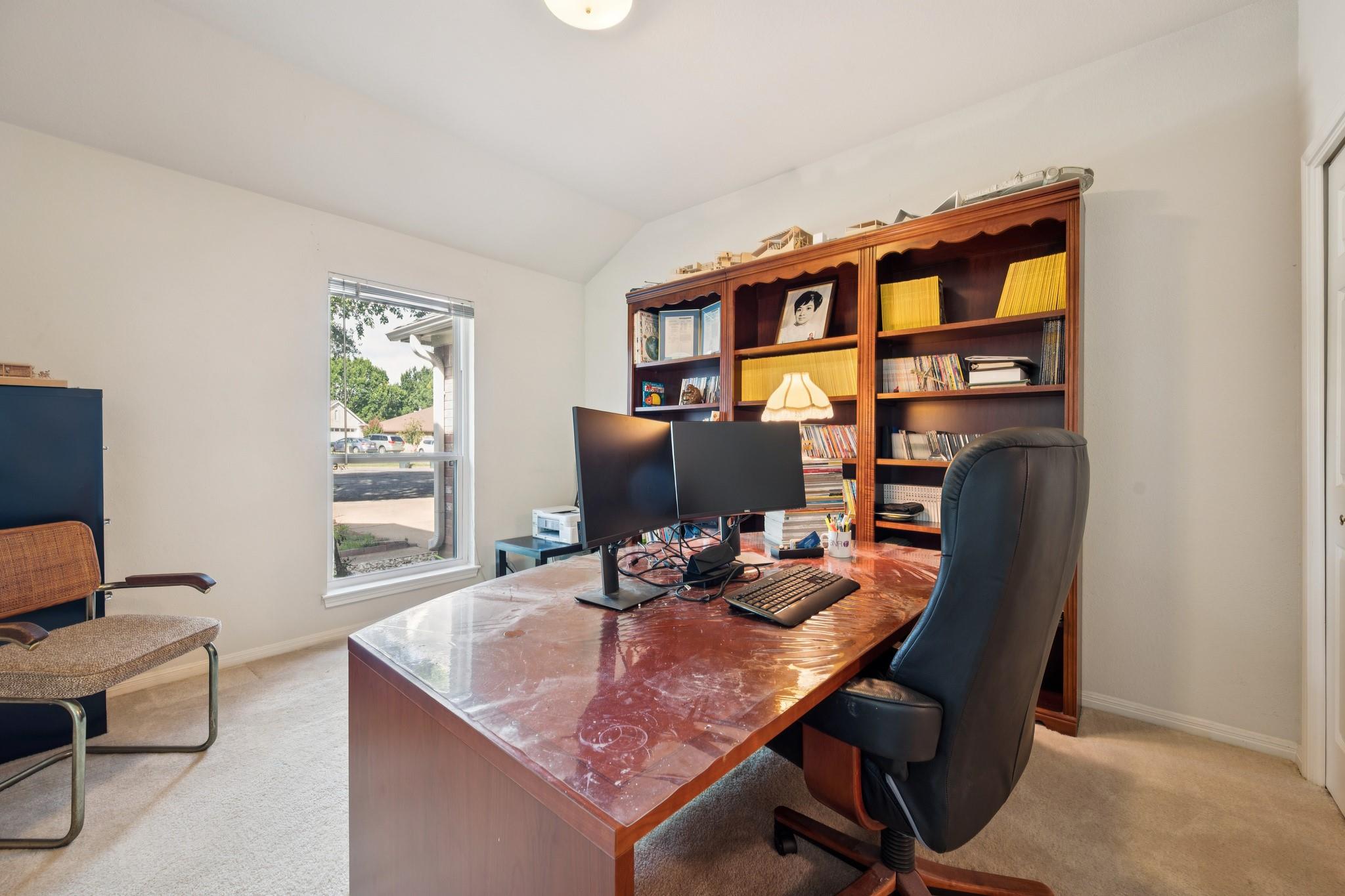 9002 Brimstone Ln Property Photo 17