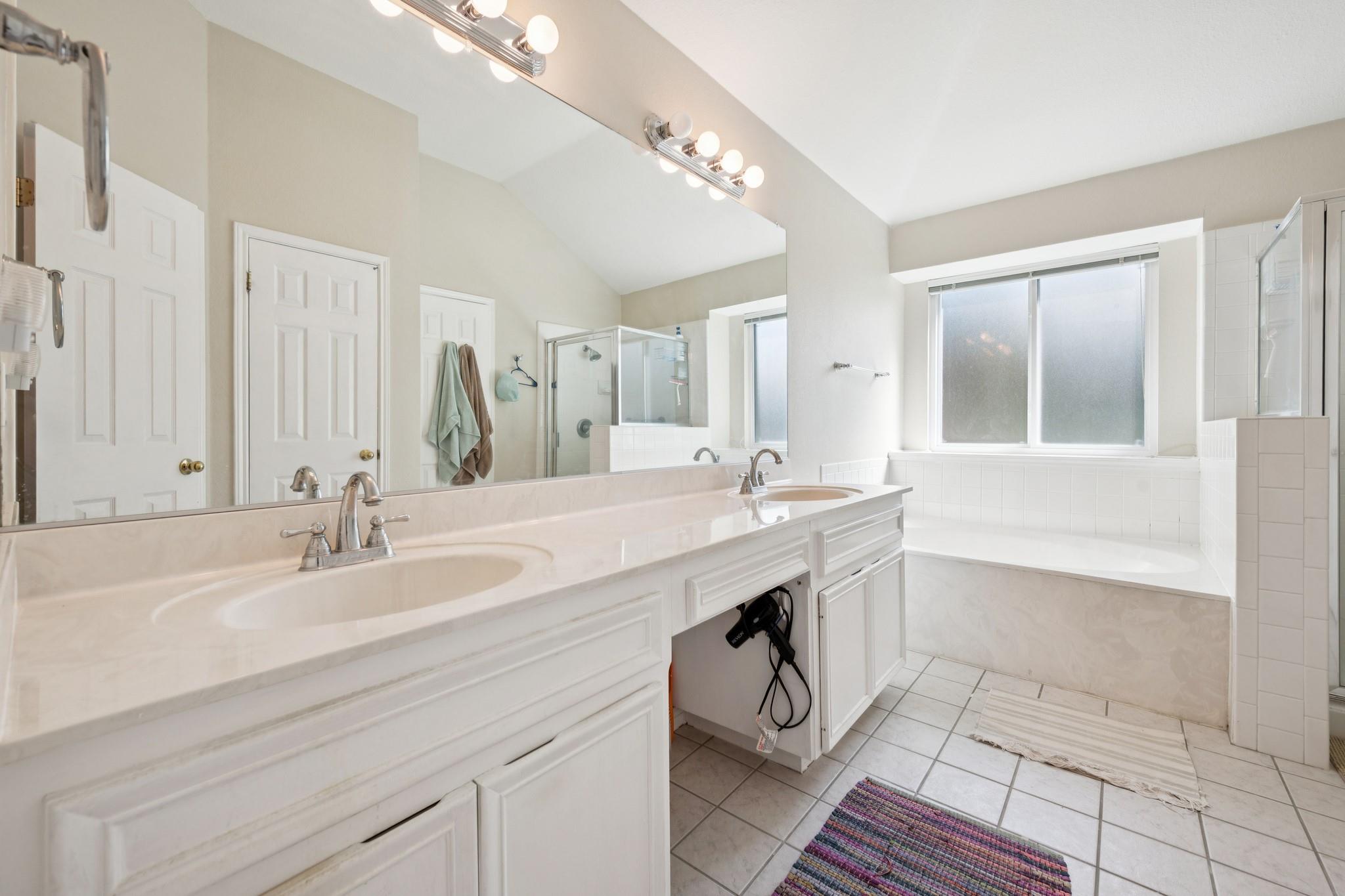 9002 Brimstone Ln Property Photo 22