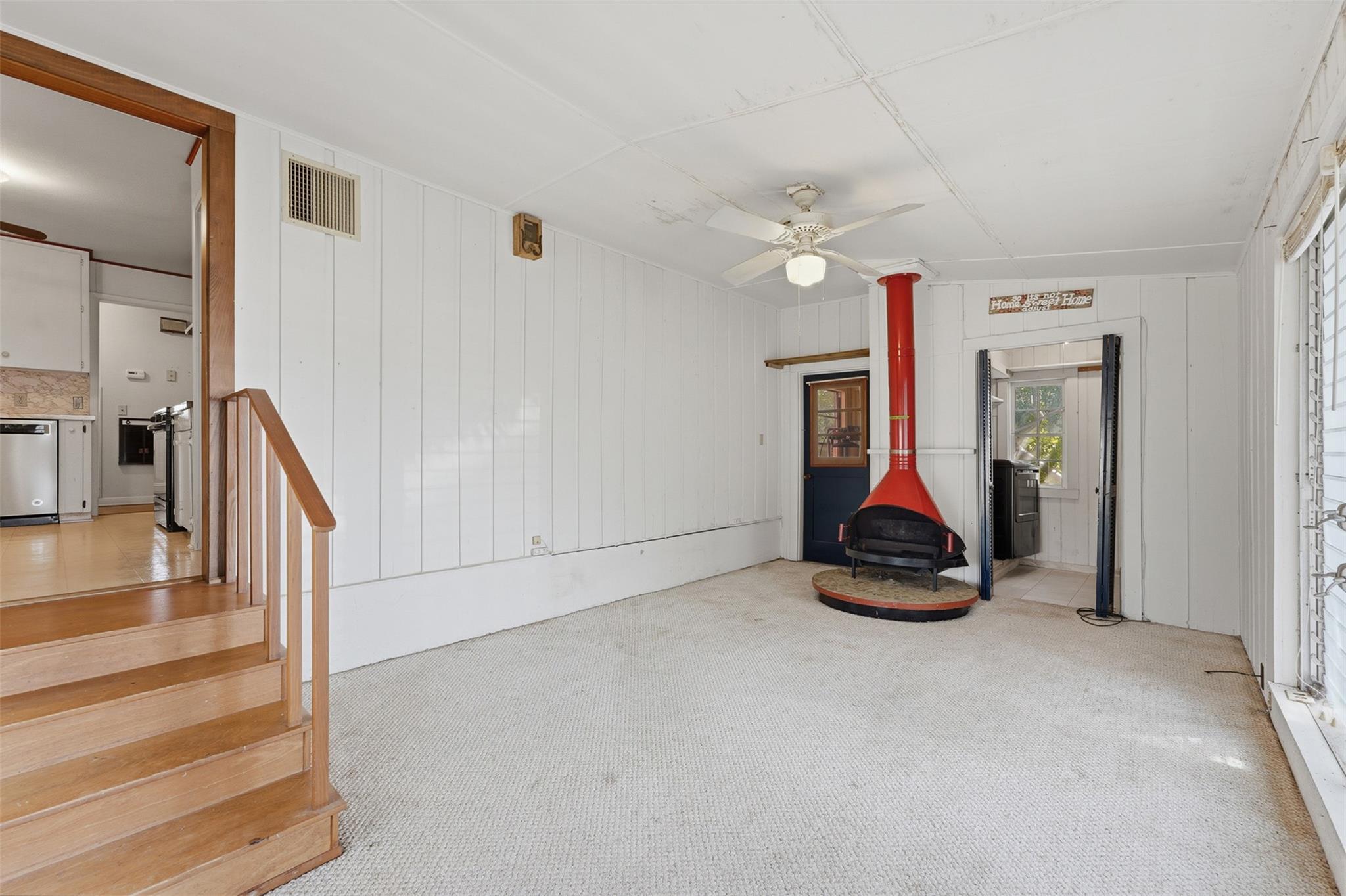 520 Seydler St Property Photo 13