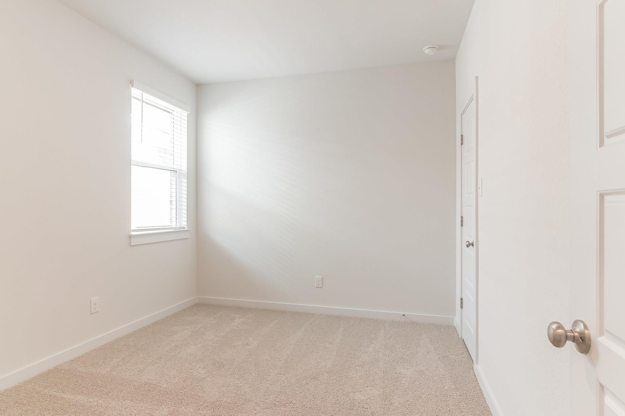 1029 Paddock Ln Property Photo 21