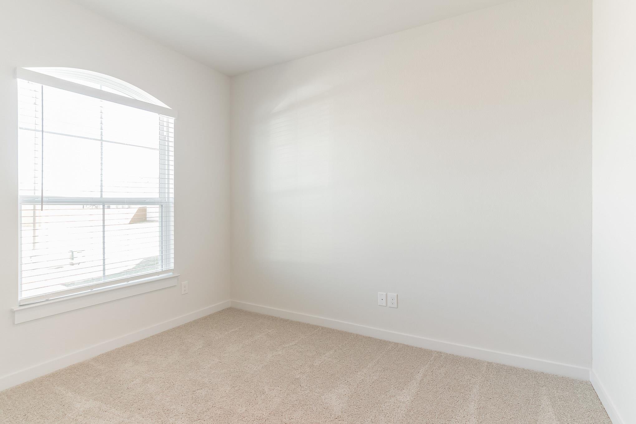 1029 Paddock Ln Property Photo 23