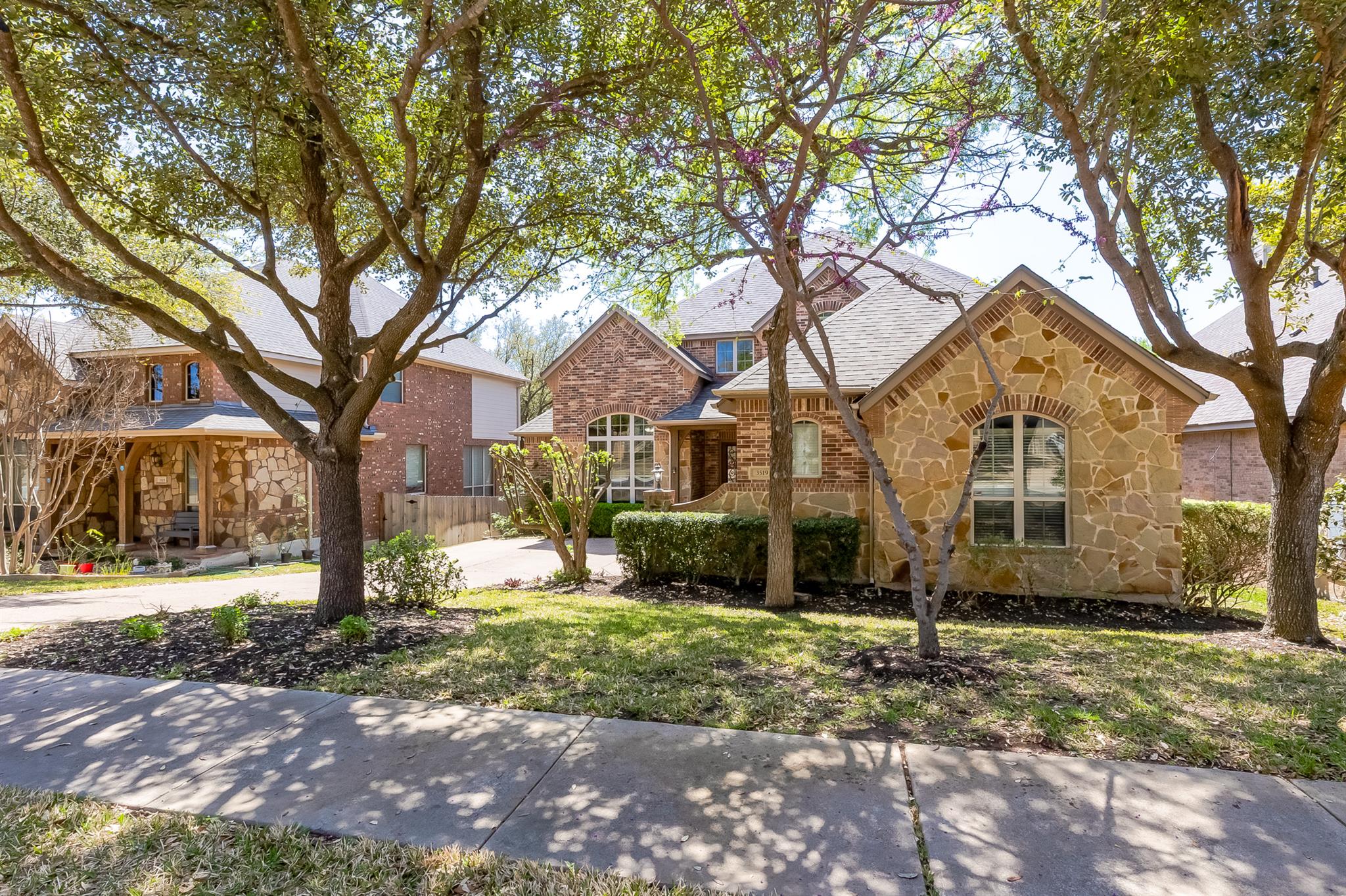 3519 Alexandrite Way Property Photo 2