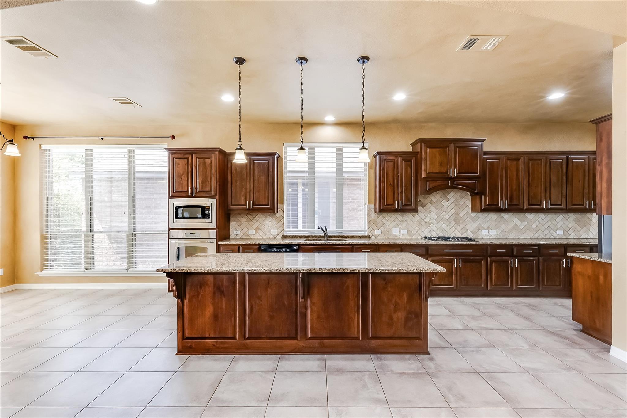 3519 Alexandrite Way Property Photo 12