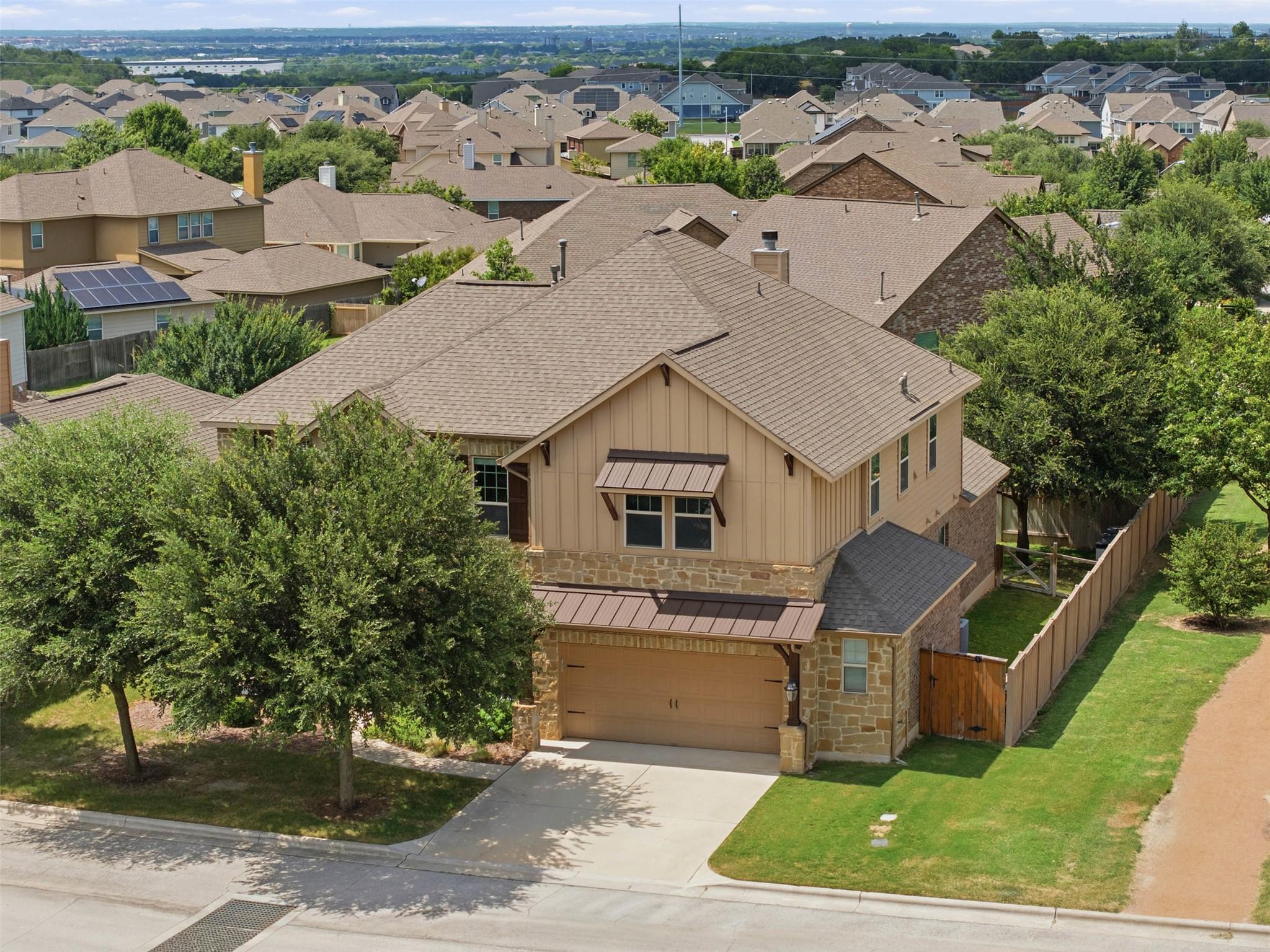 1100 Teravista Xing Property Photo 1