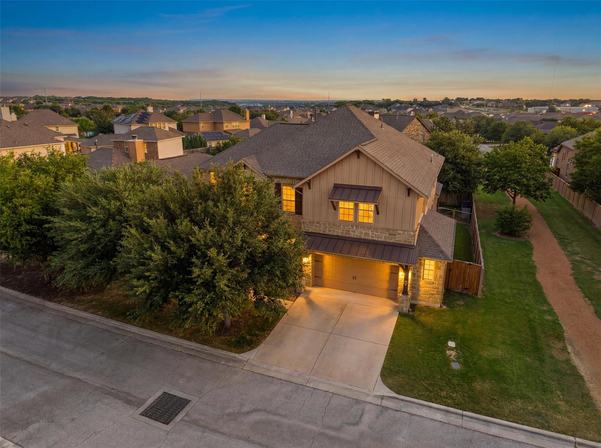 1100 Teravista Xing Property Photo 2