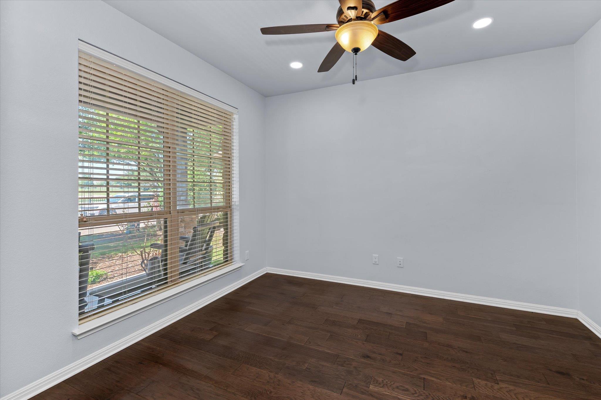 1100 Teravista Xing Property Photo 6