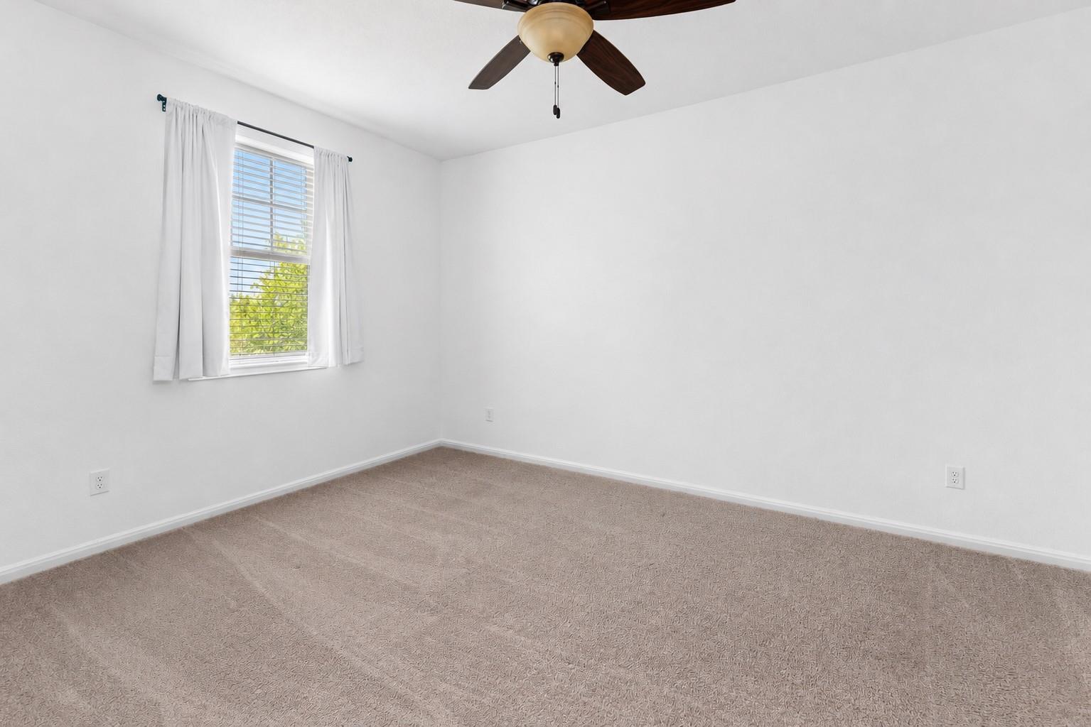 1100 Teravista Xing Property Photo 27