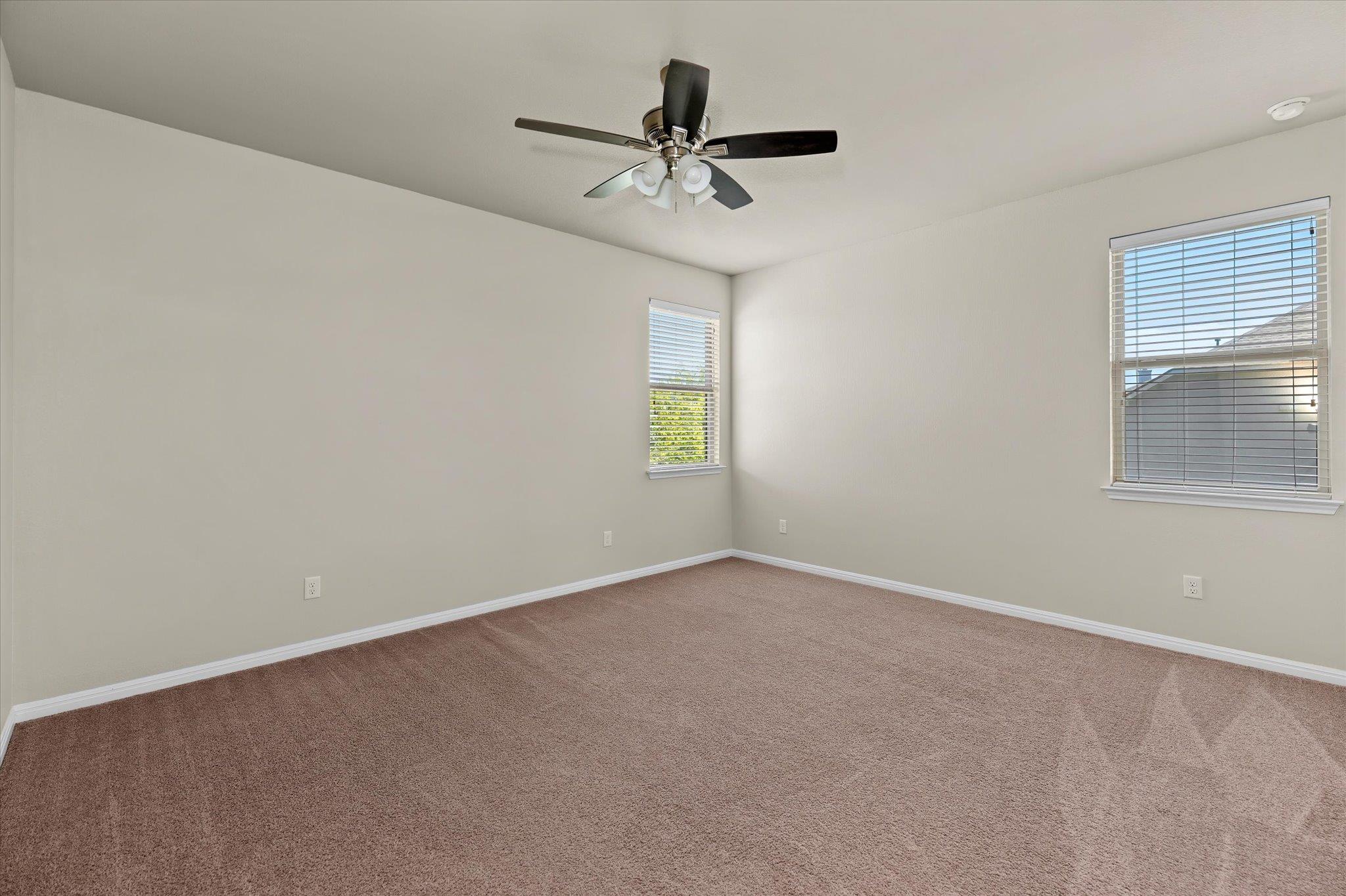 1100 Teravista Xing Property Photo 32