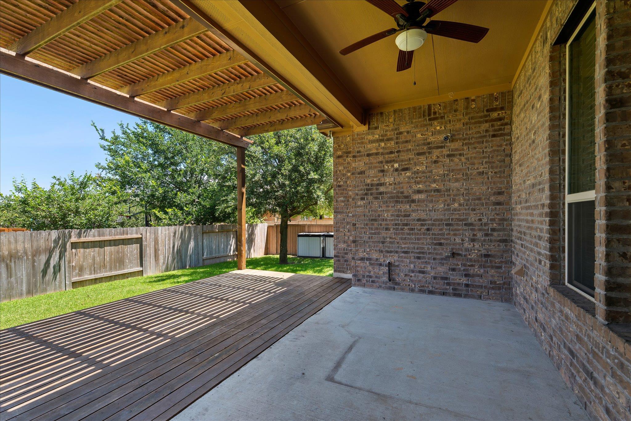 1100 Teravista Xing Property Photo 35