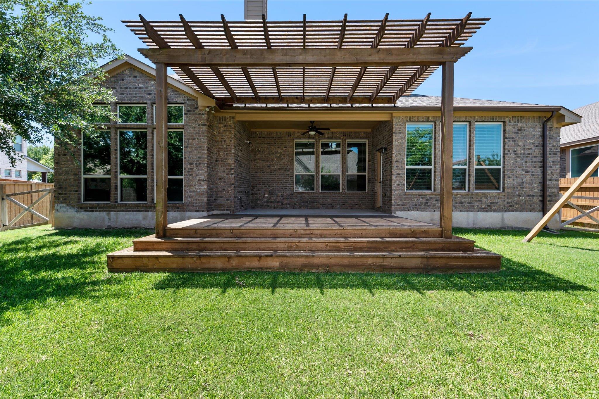 1100 Teravista Xing Property Photo 39
