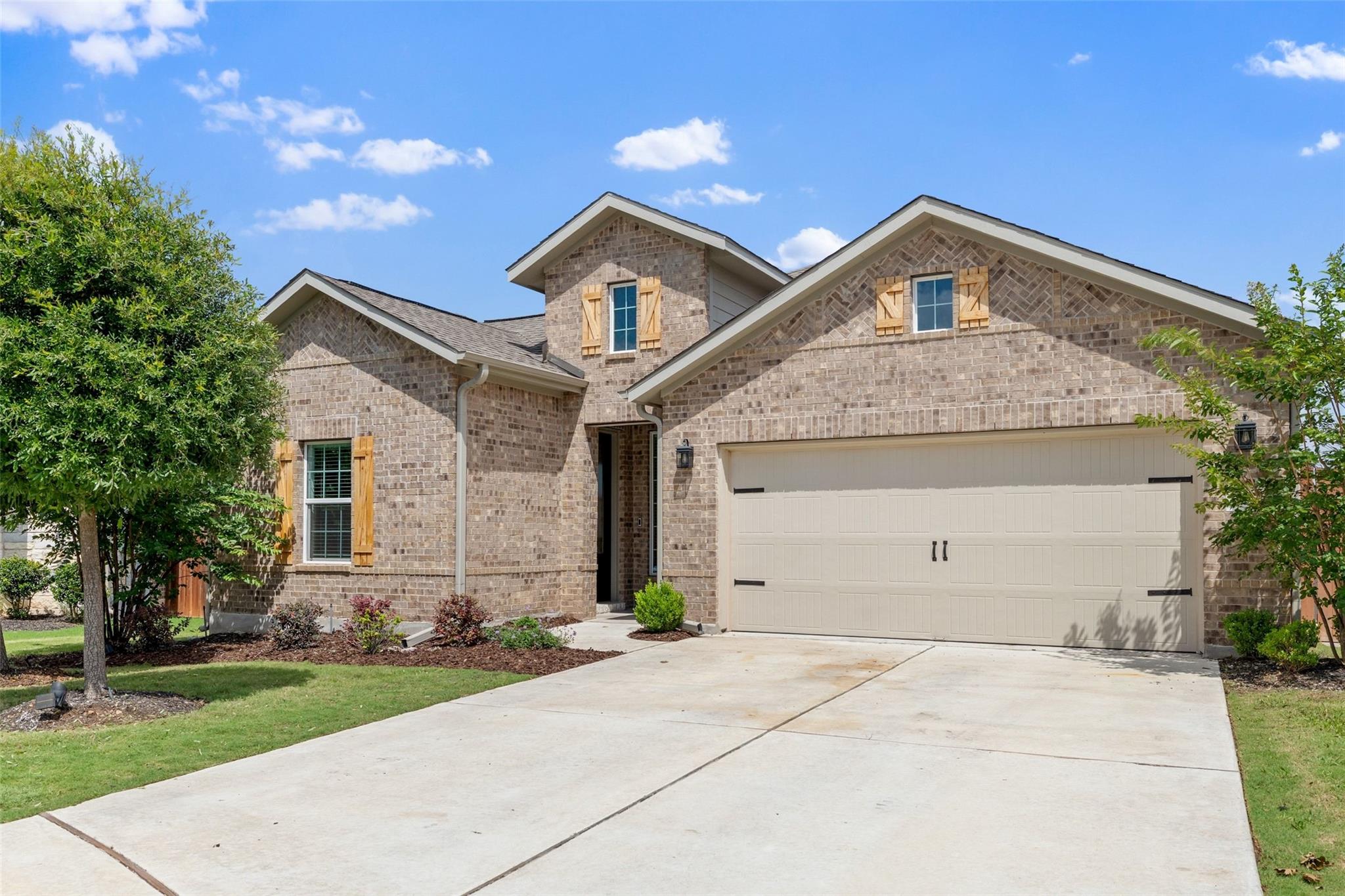 505 Sixpence Ln Property Photo 1