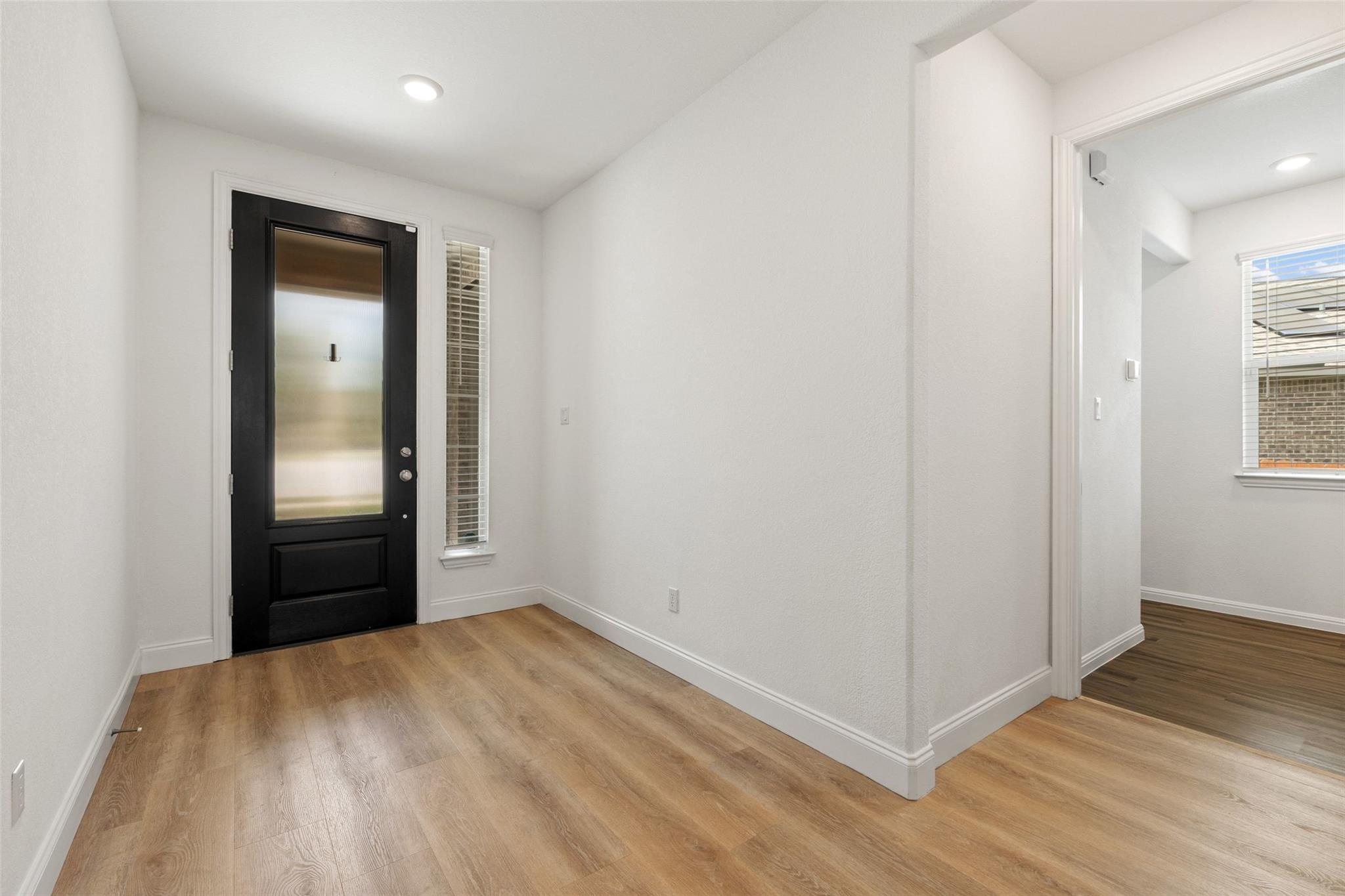 505 Sixpence Ln Property Photo 3