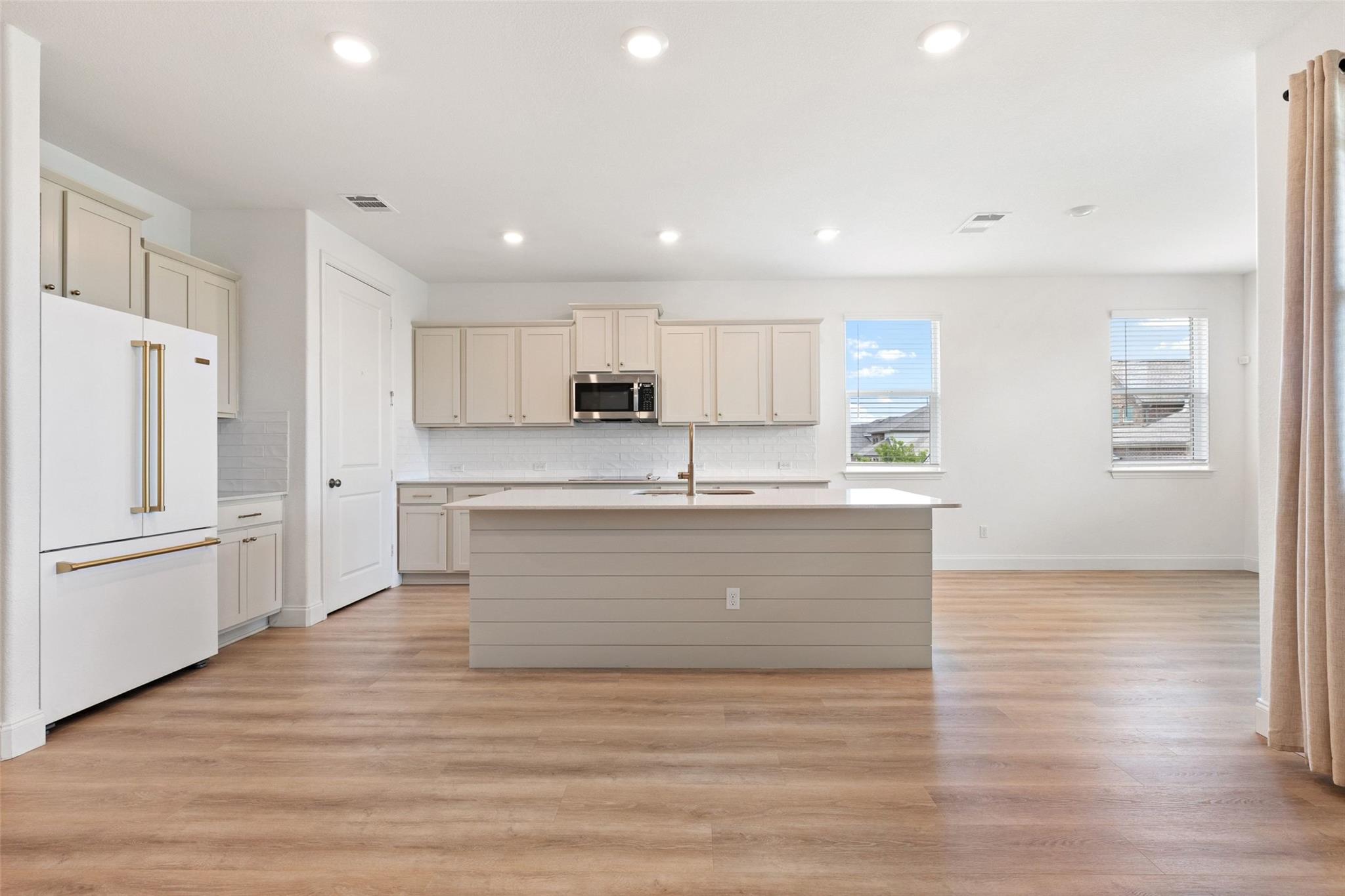 505 Sixpence Ln Property Photo 10