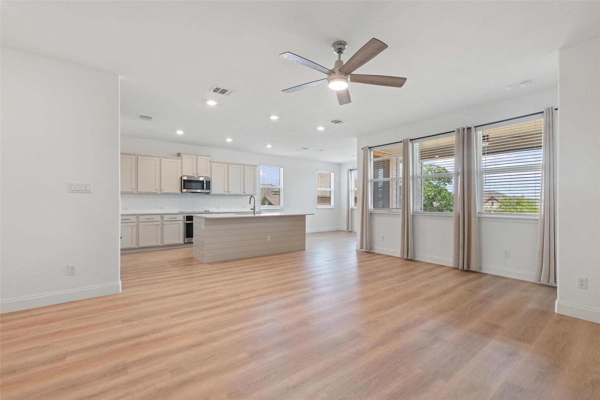 505 Sixpence Ln Property Photo 11