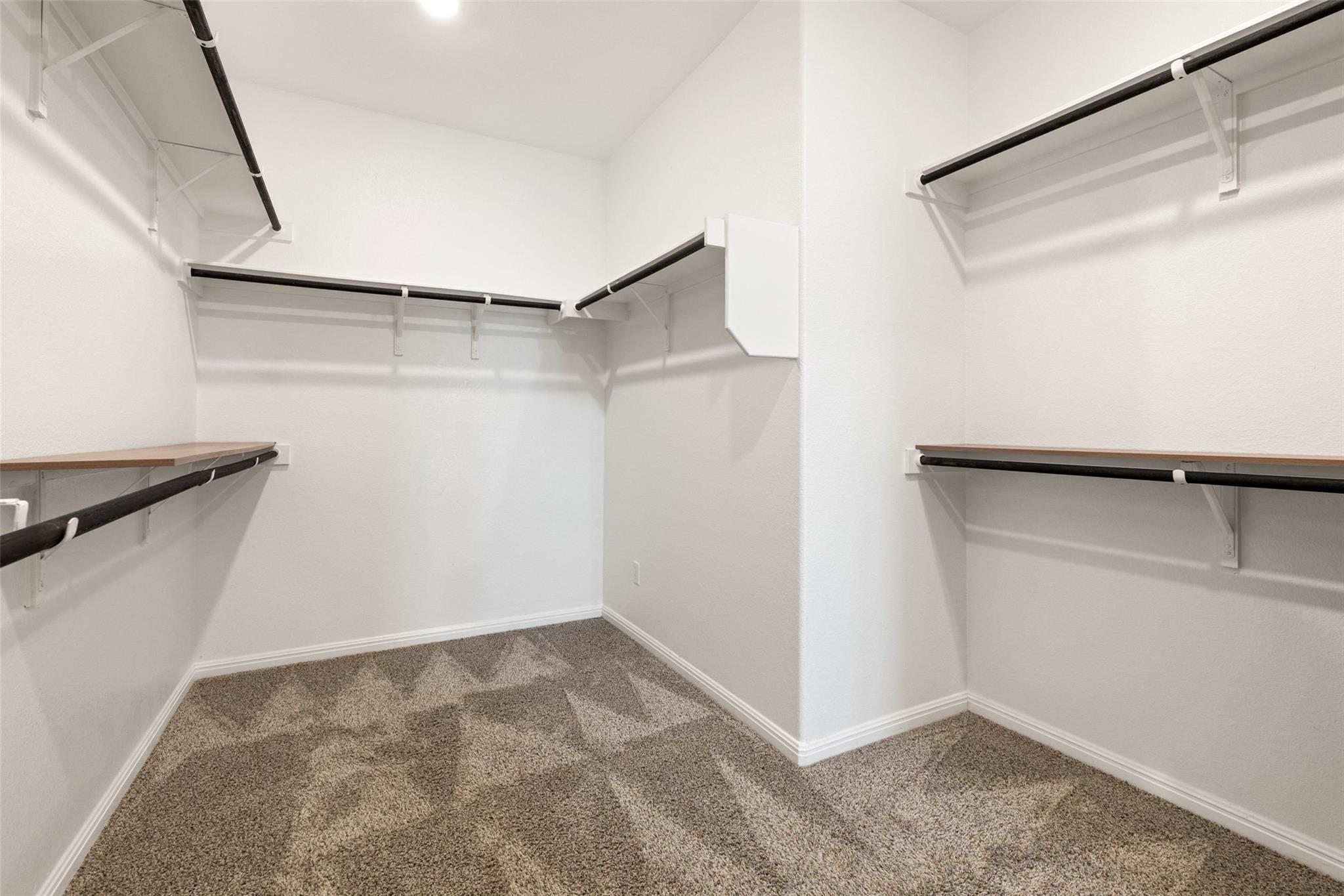 505 Sixpence Ln Property Photo 20