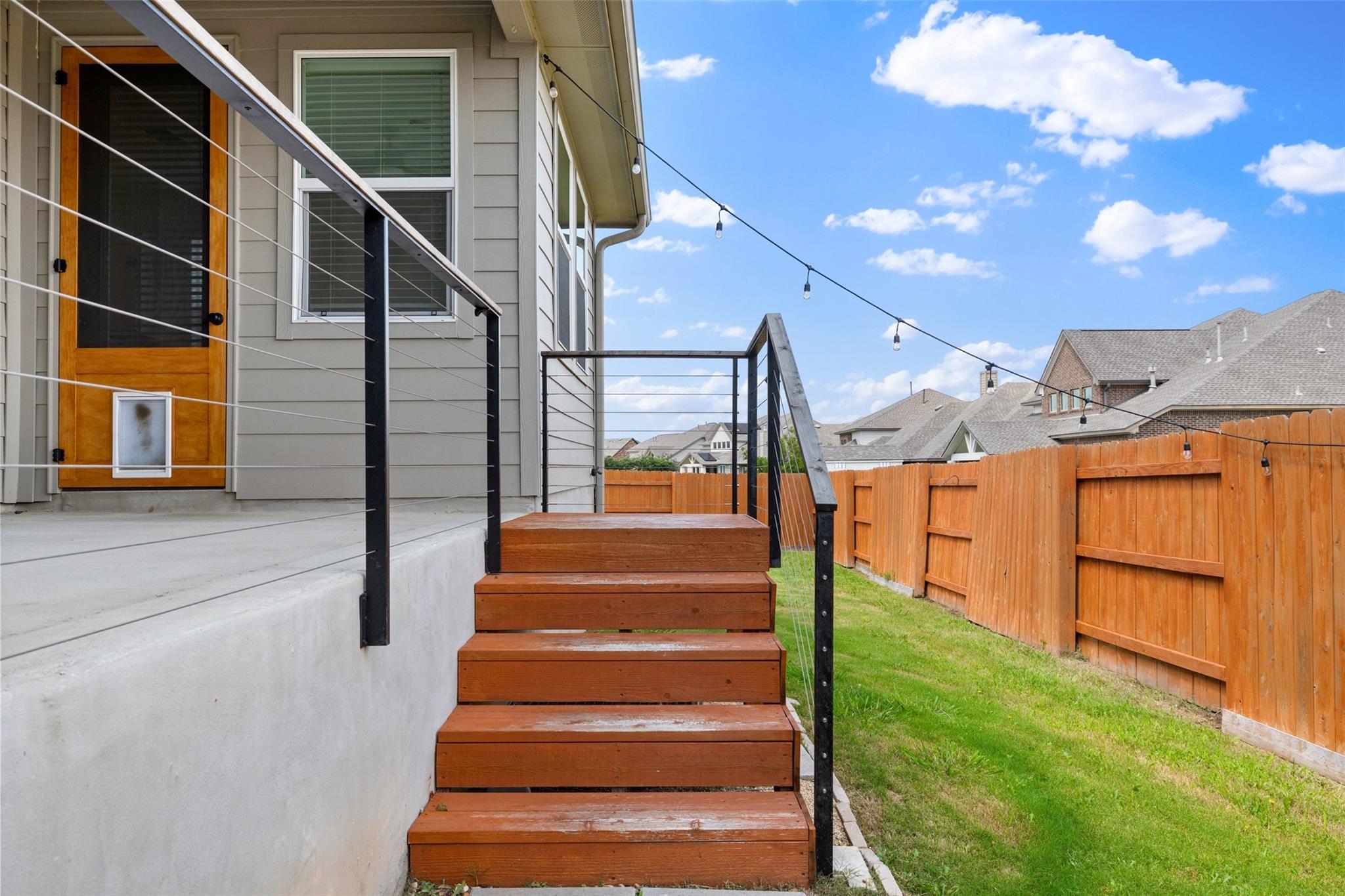 505 Sixpence Ln Property Photo 35