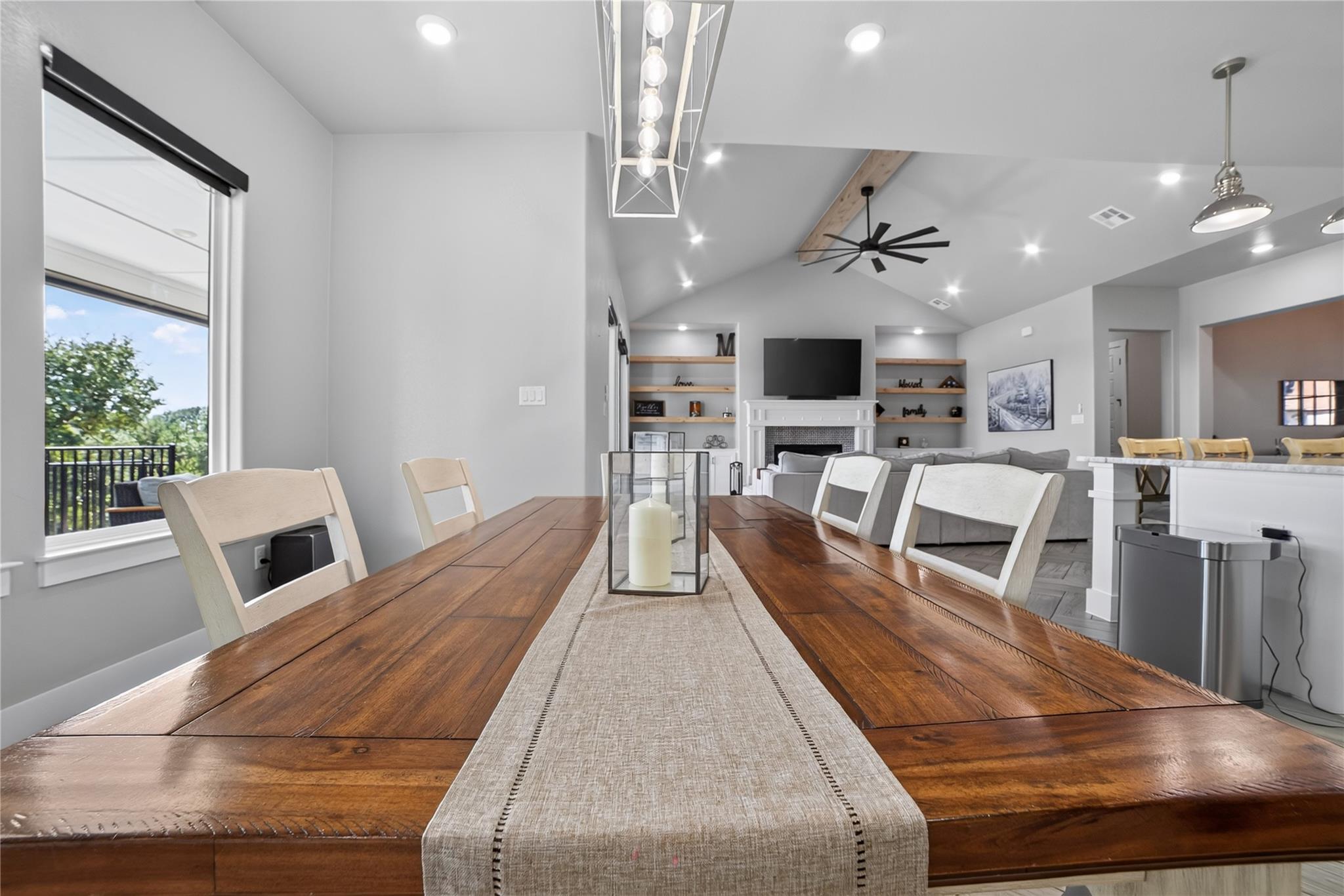 1079 Mescalero Trl Property Photo 11
