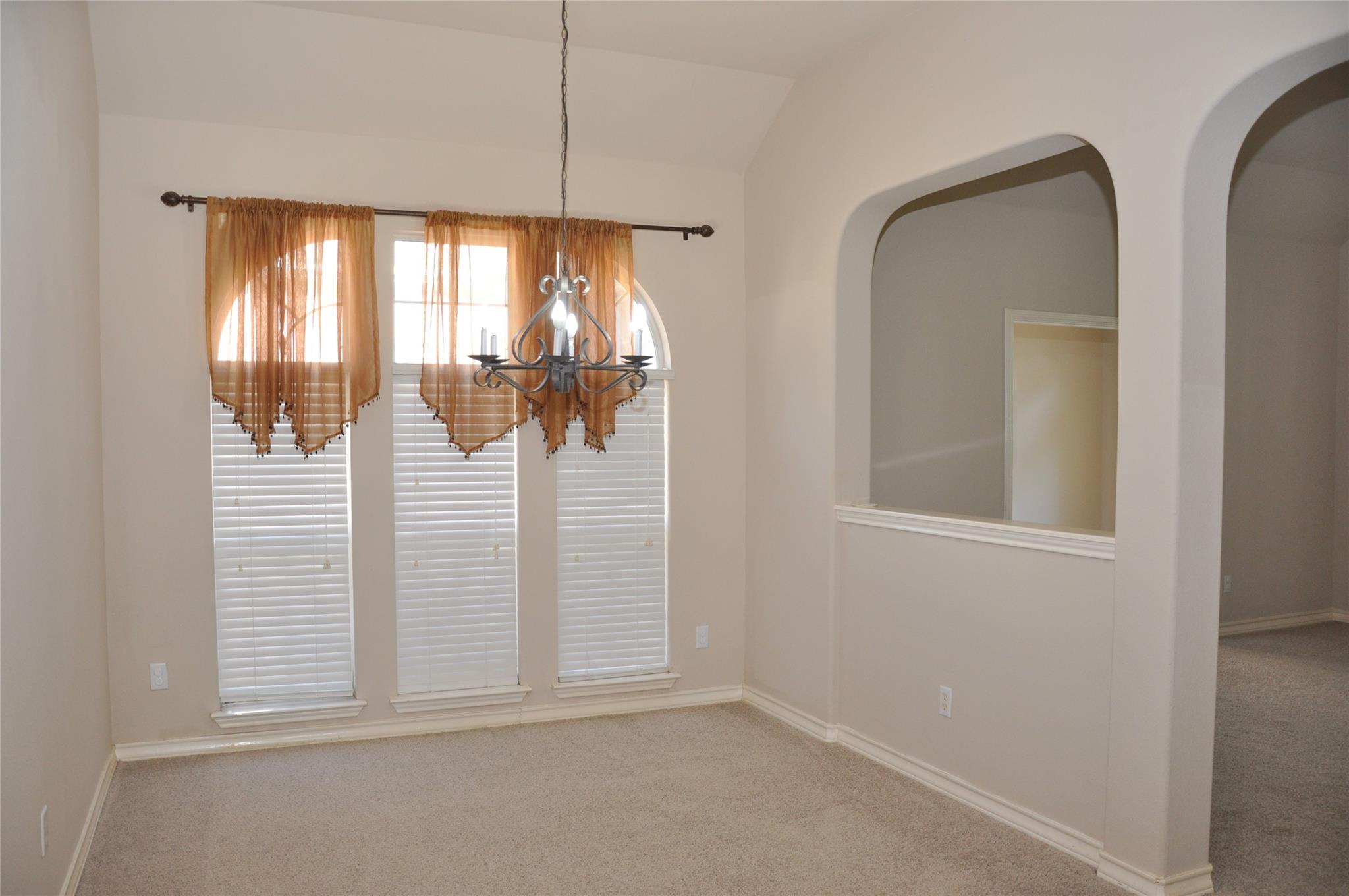 16616 Dalmahoy Dr Property Photo 18