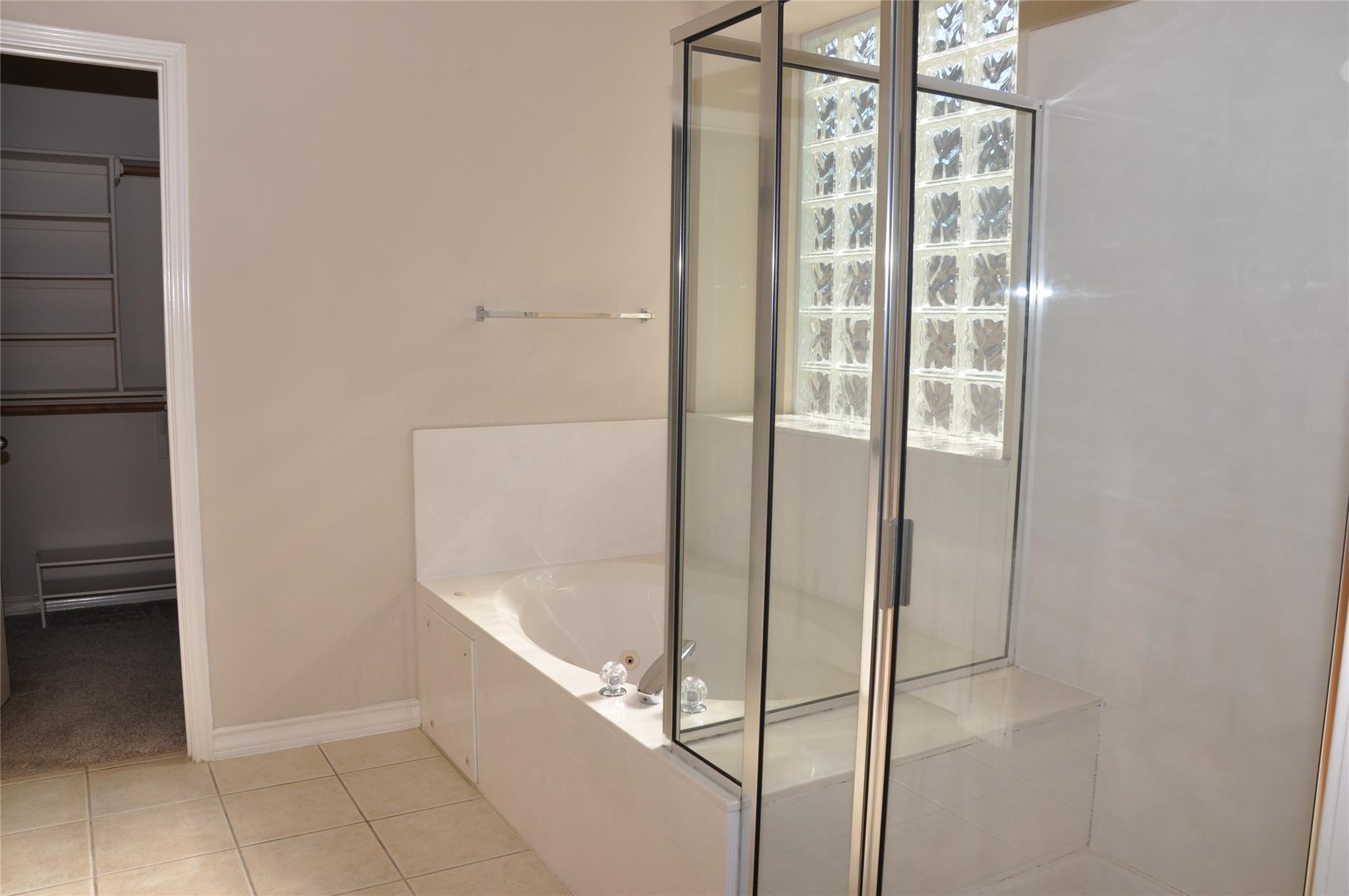 16616 Dalmahoy Dr Property Photo 25