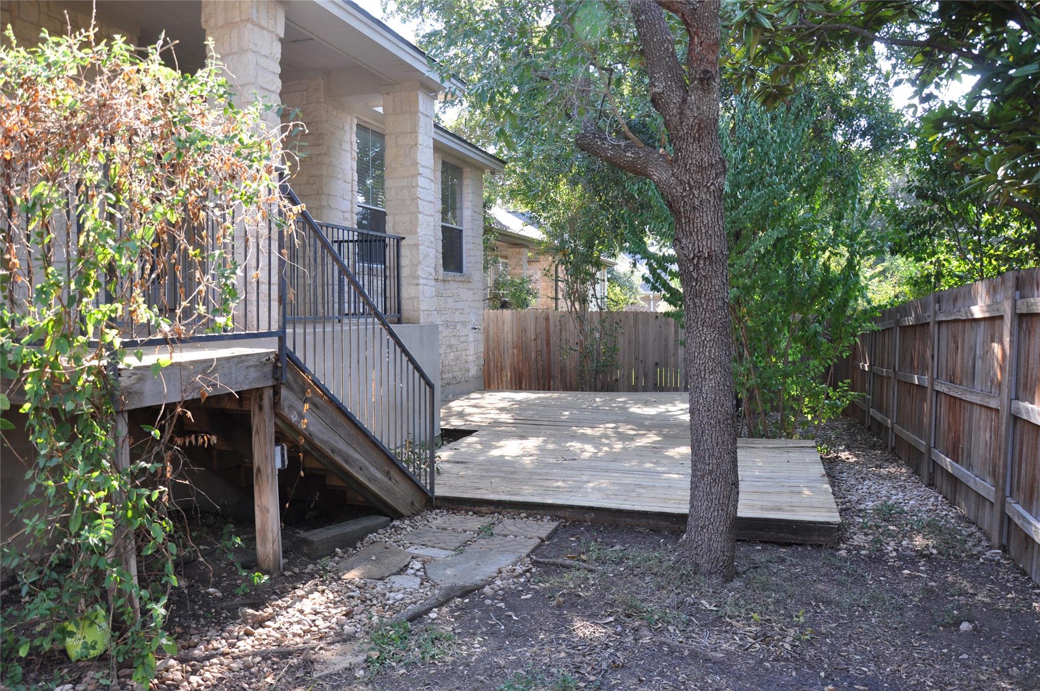 16616 Dalmahoy Dr Property Photo 30
