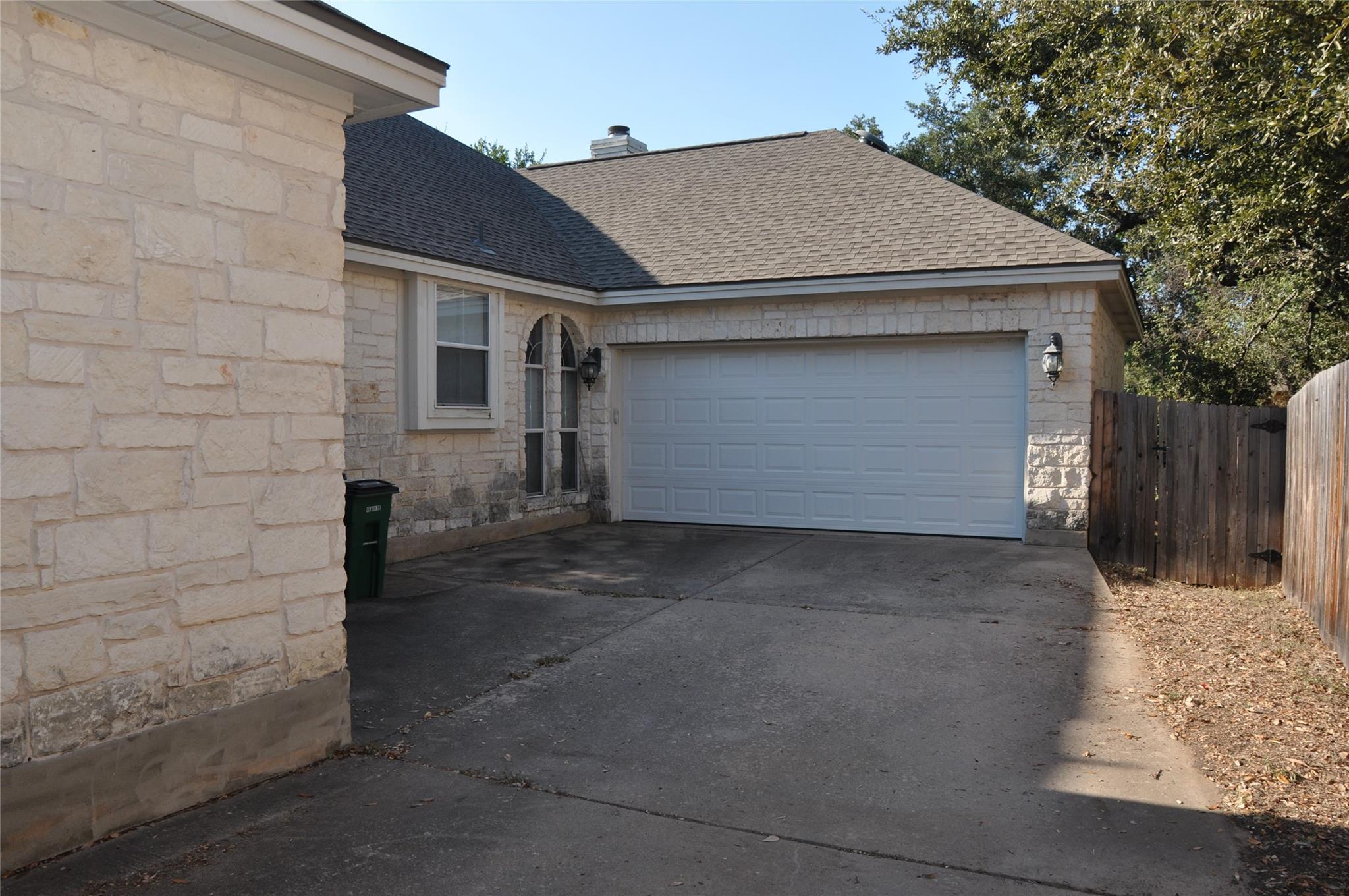 16616 Dalmahoy Dr Property Photo 31