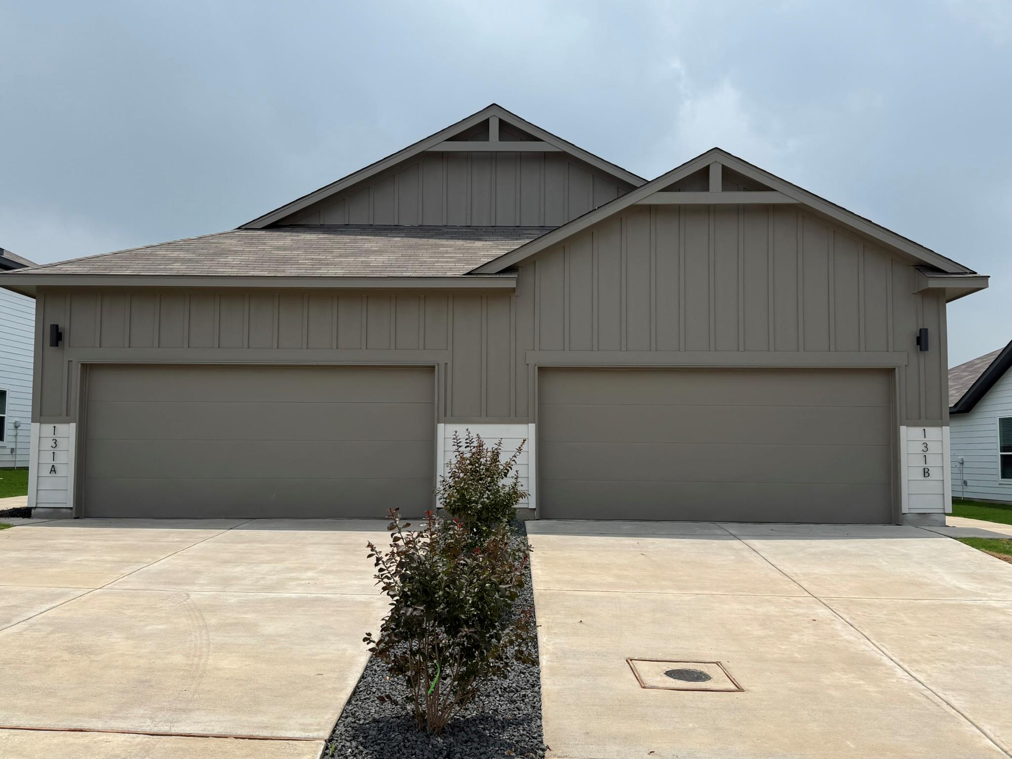 131 Schrader Dr #B Property Photo 1