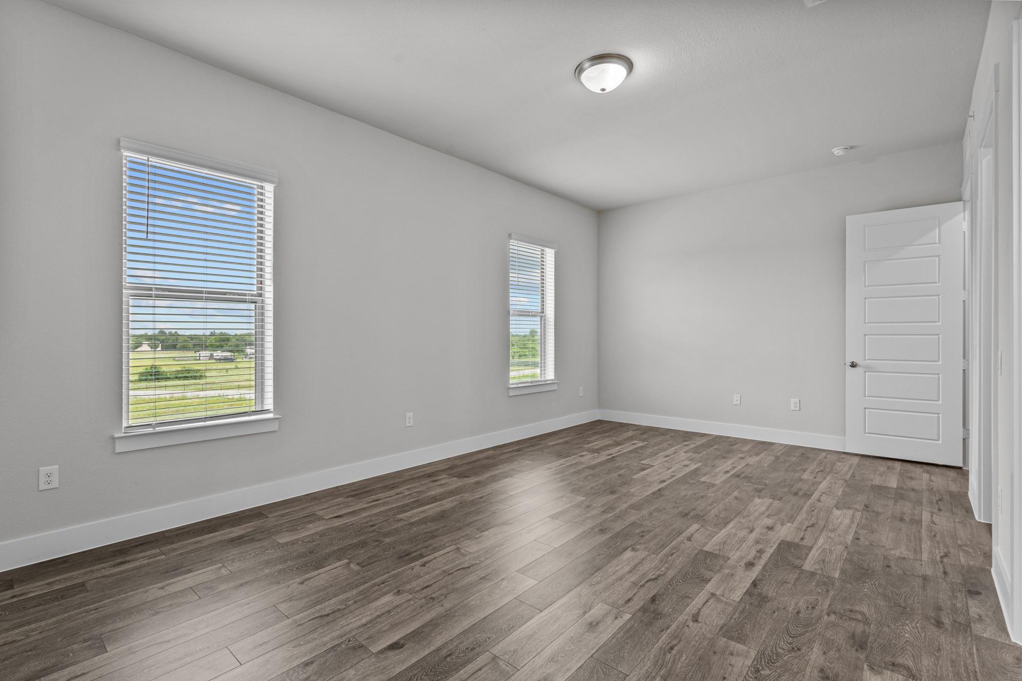 865 Limmer Loop #403 Property Photo 38
