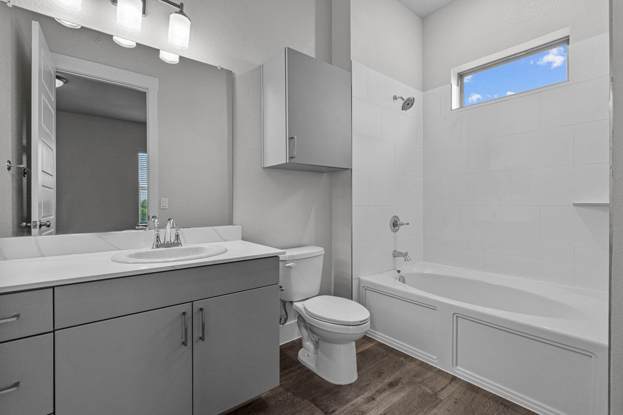 865 Limmer Loop #403 Property Photo 40