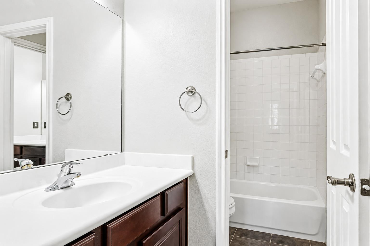 9905 Whitley Bay Dr Property Photo 27