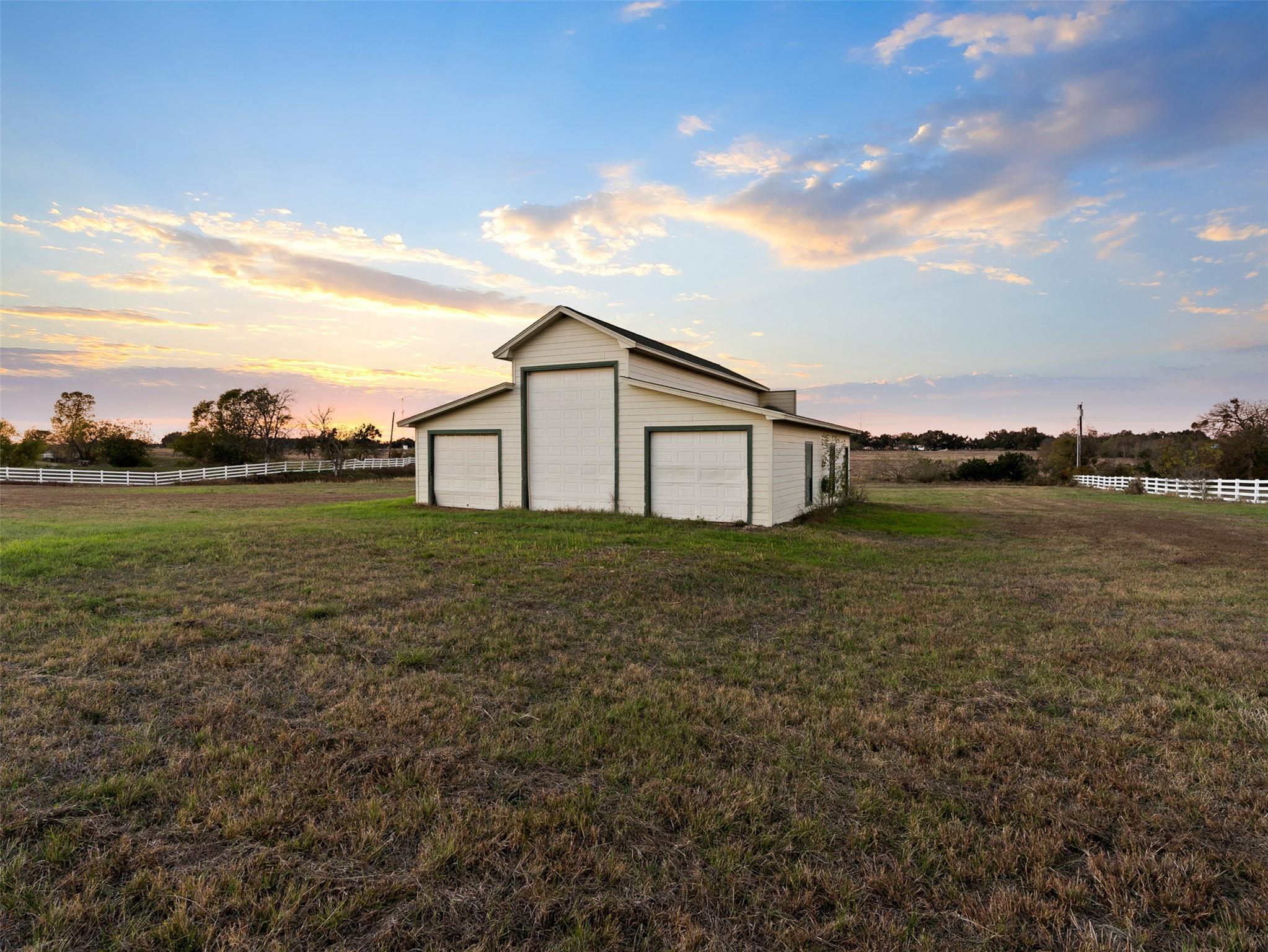 233 Courtnees Way Property Photo 3