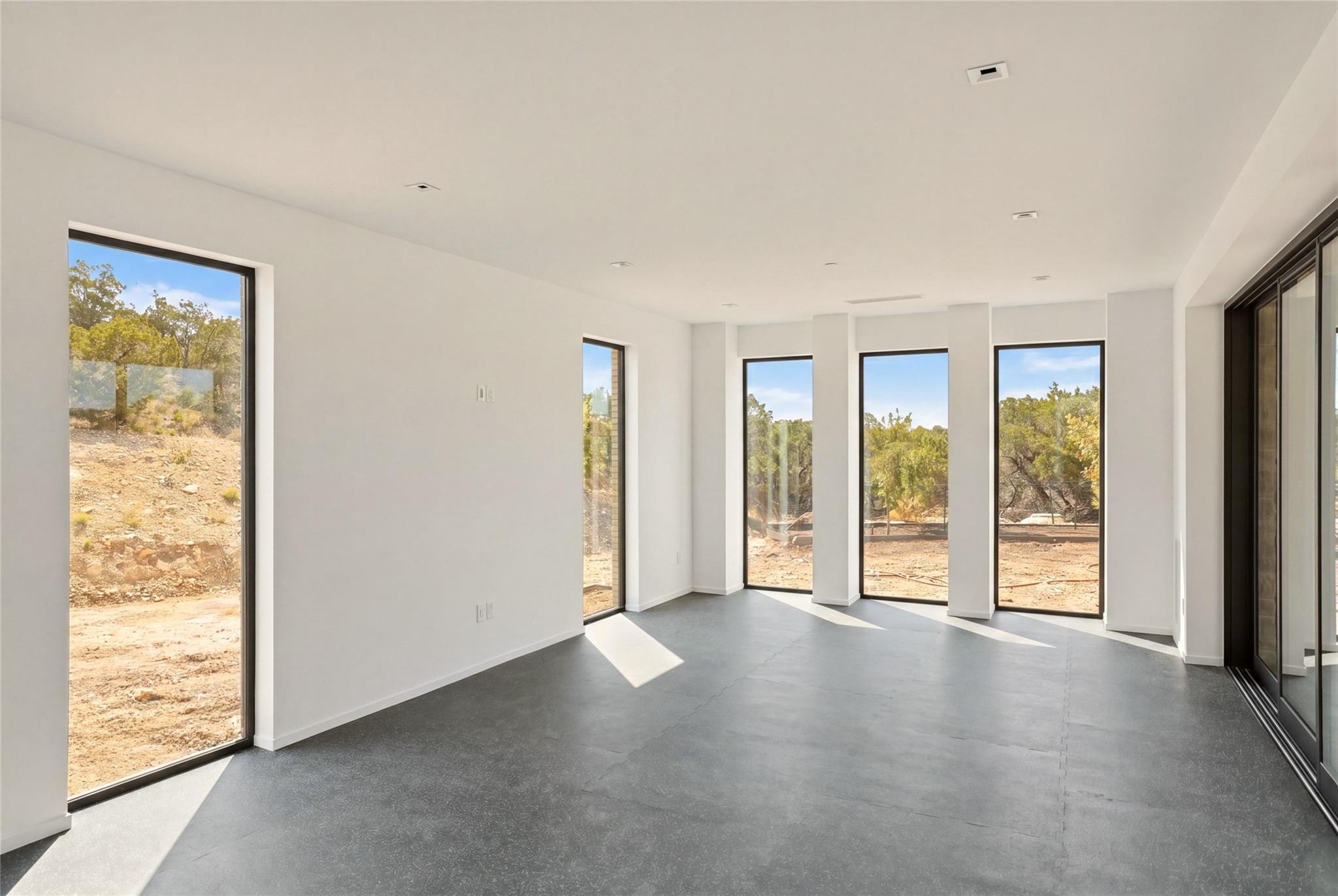 629 Casasanta Trl Property Photo 10