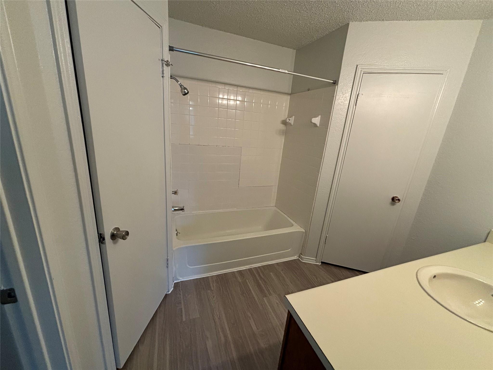 1112 Byers Ln Property Photo 13