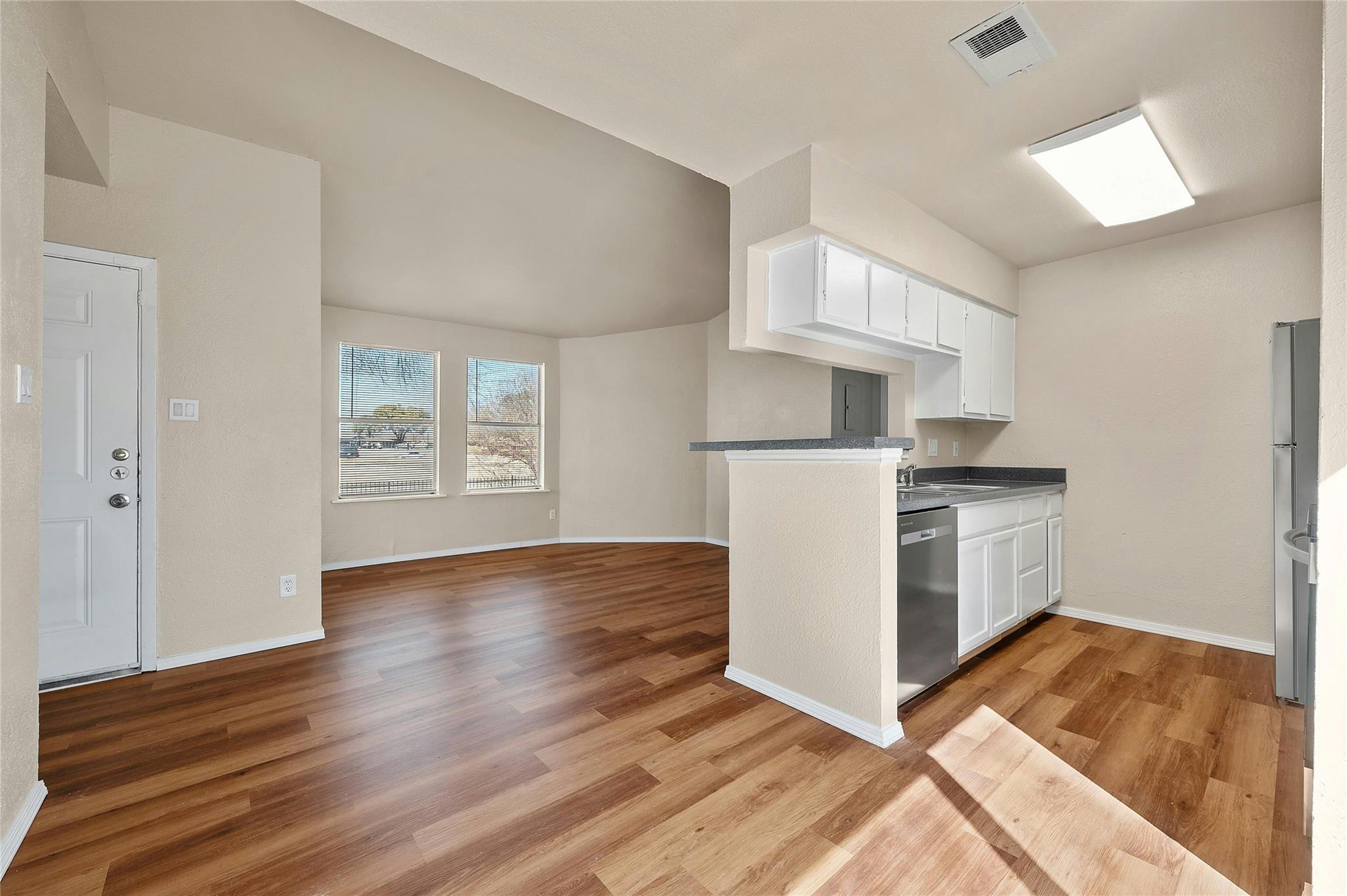 7111 E Highway 290 None E Property Photo 6