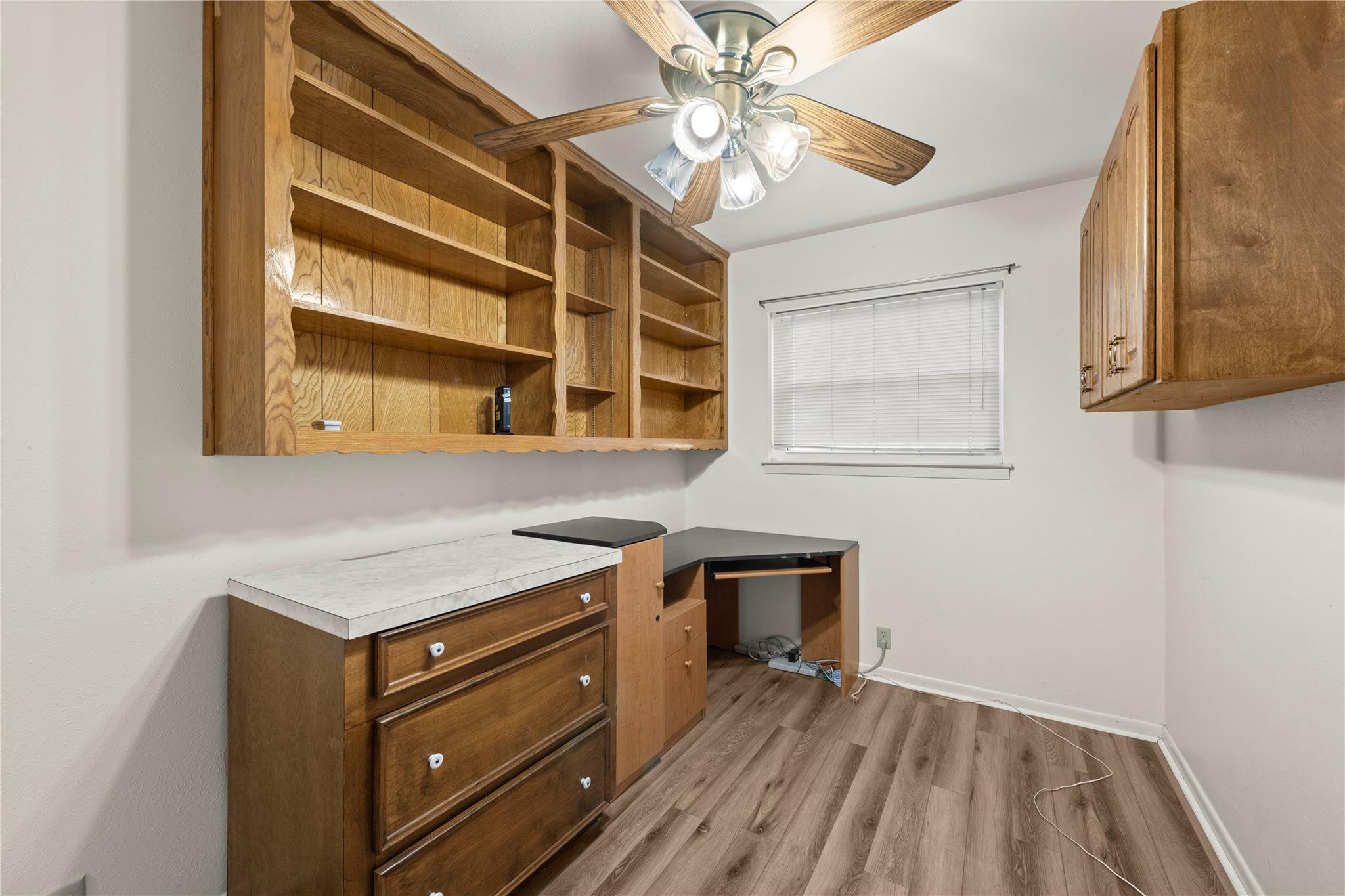 700 Shanklin Rd Property Photo 18