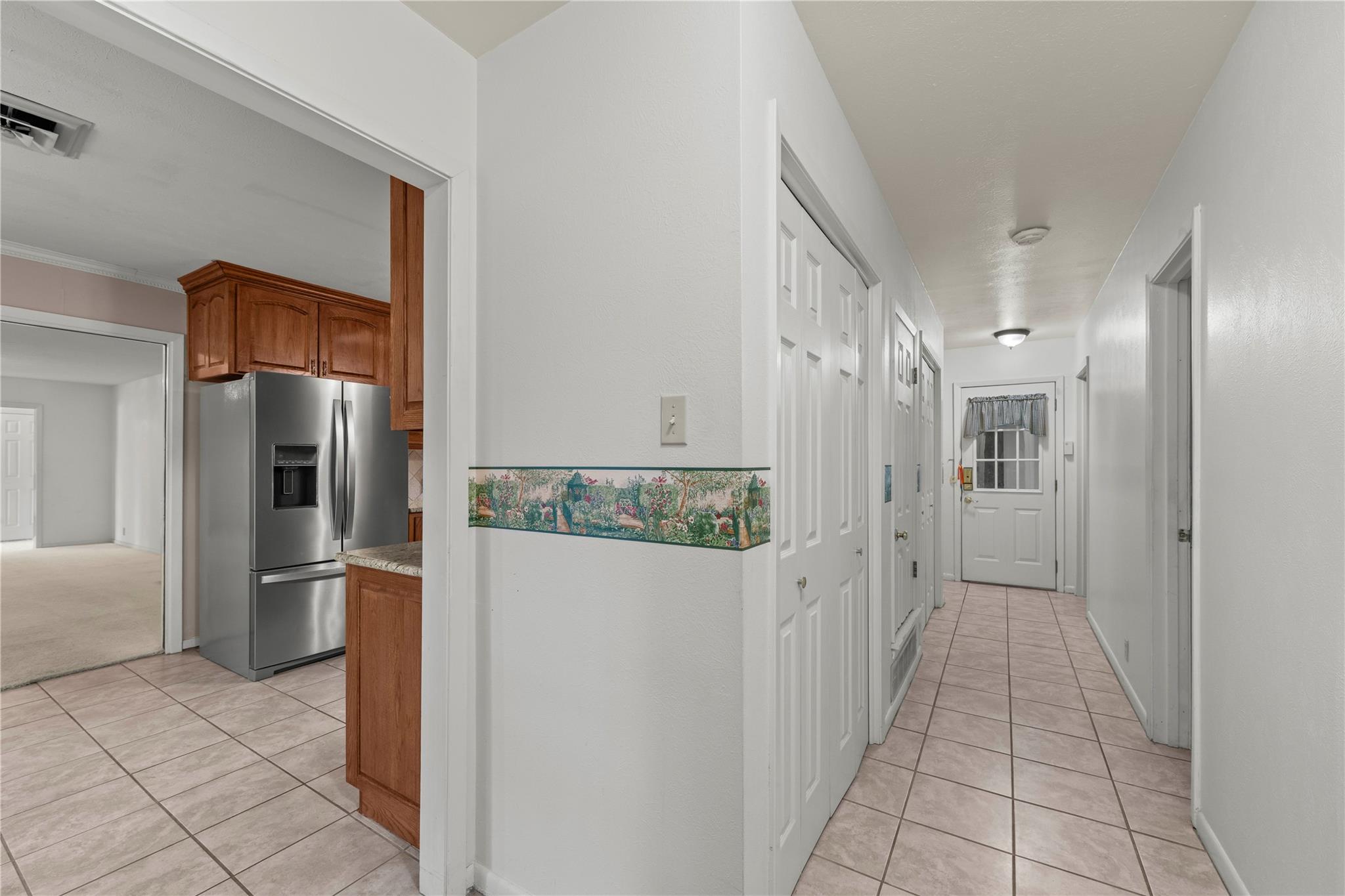 700 Shanklin Rd Property Photo 26