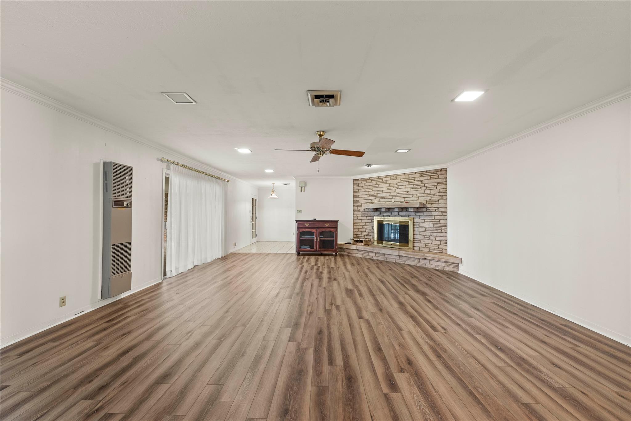 700 Shanklin Rd Property Photo 31