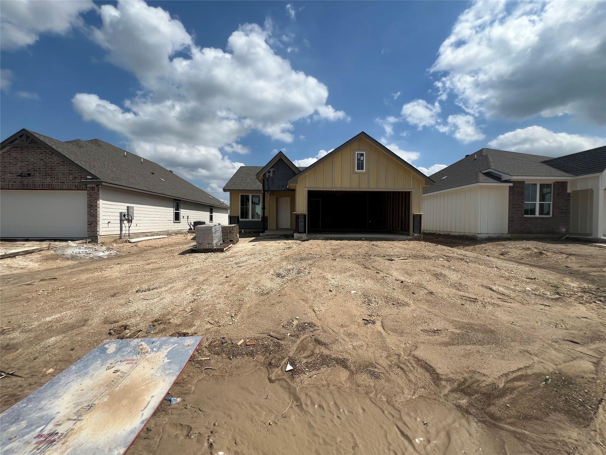 251 Gus Loop Property Photo 2