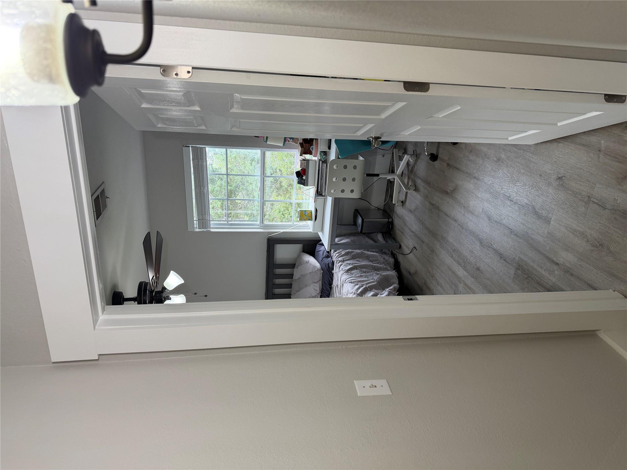 15200 Storm Dr Property Photo 21