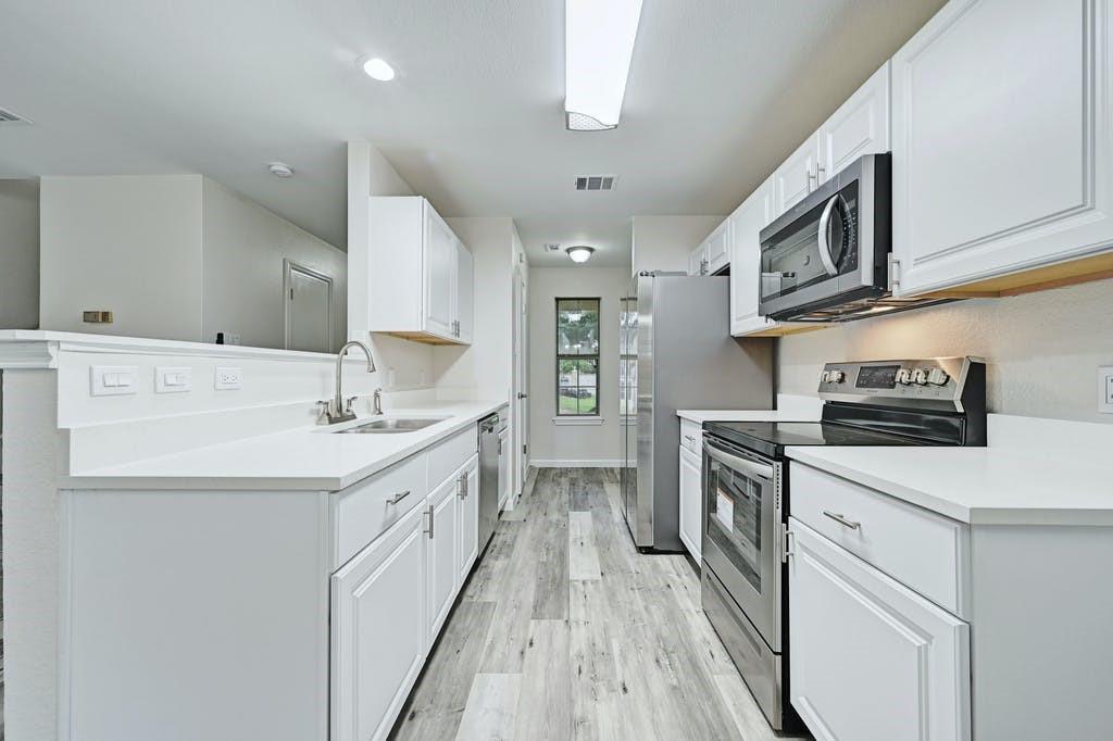 2320 Riddle Rd #a Property Photo 1