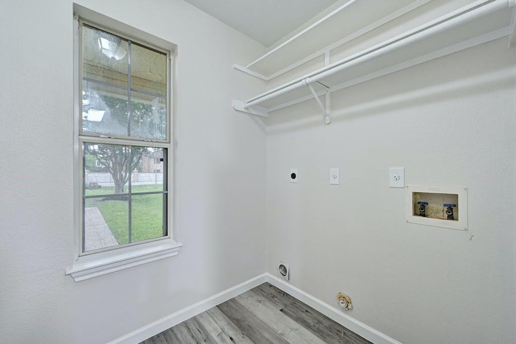 2320 Riddle Rd #a Property Photo 14