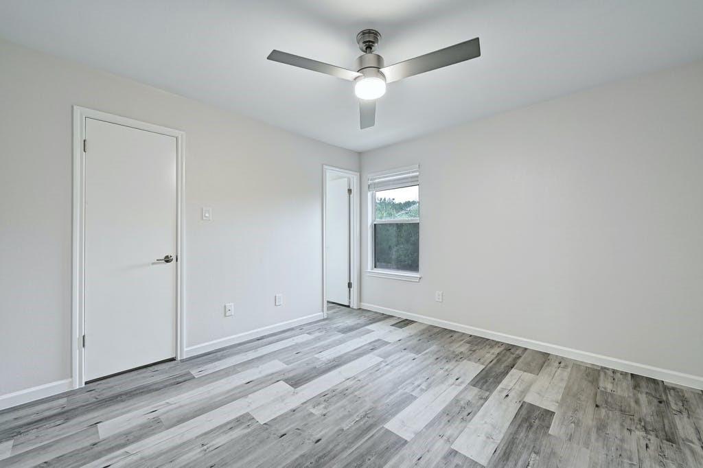 2320 Riddle Rd #a Property Photo 16