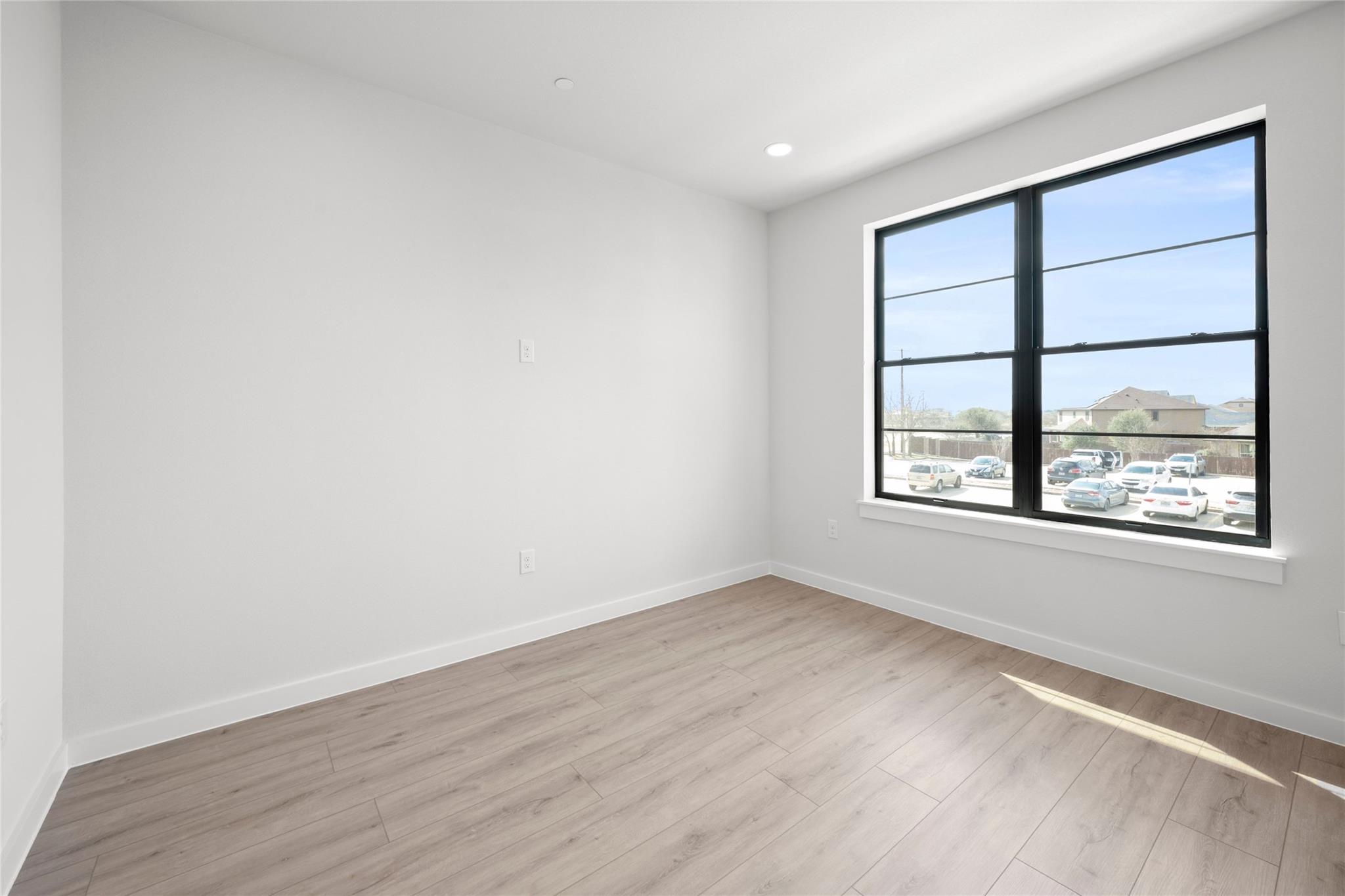 634 Central Pkwy #1211 Property Photo 23