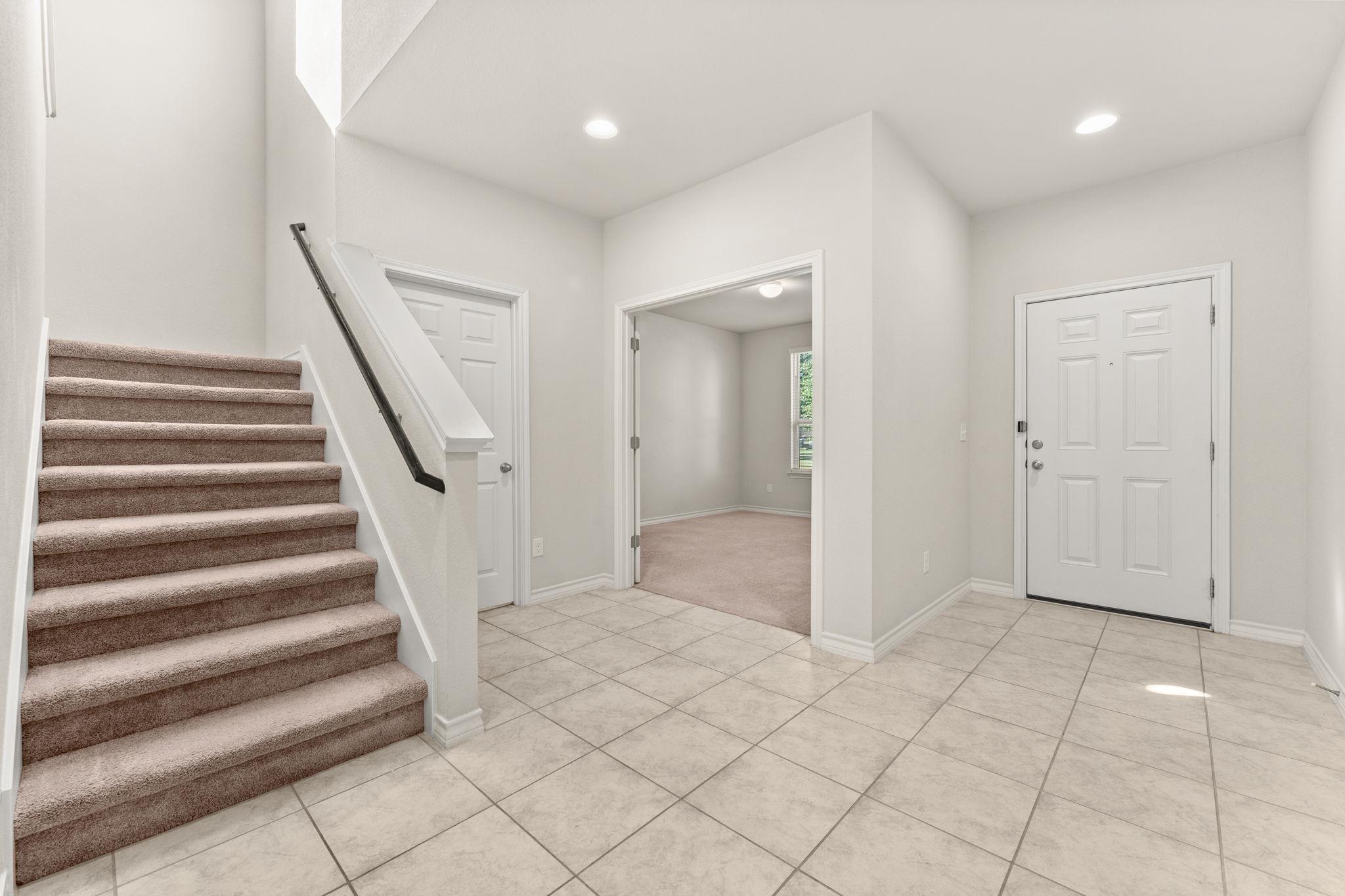 740 Aliso Trl Property Photo 4