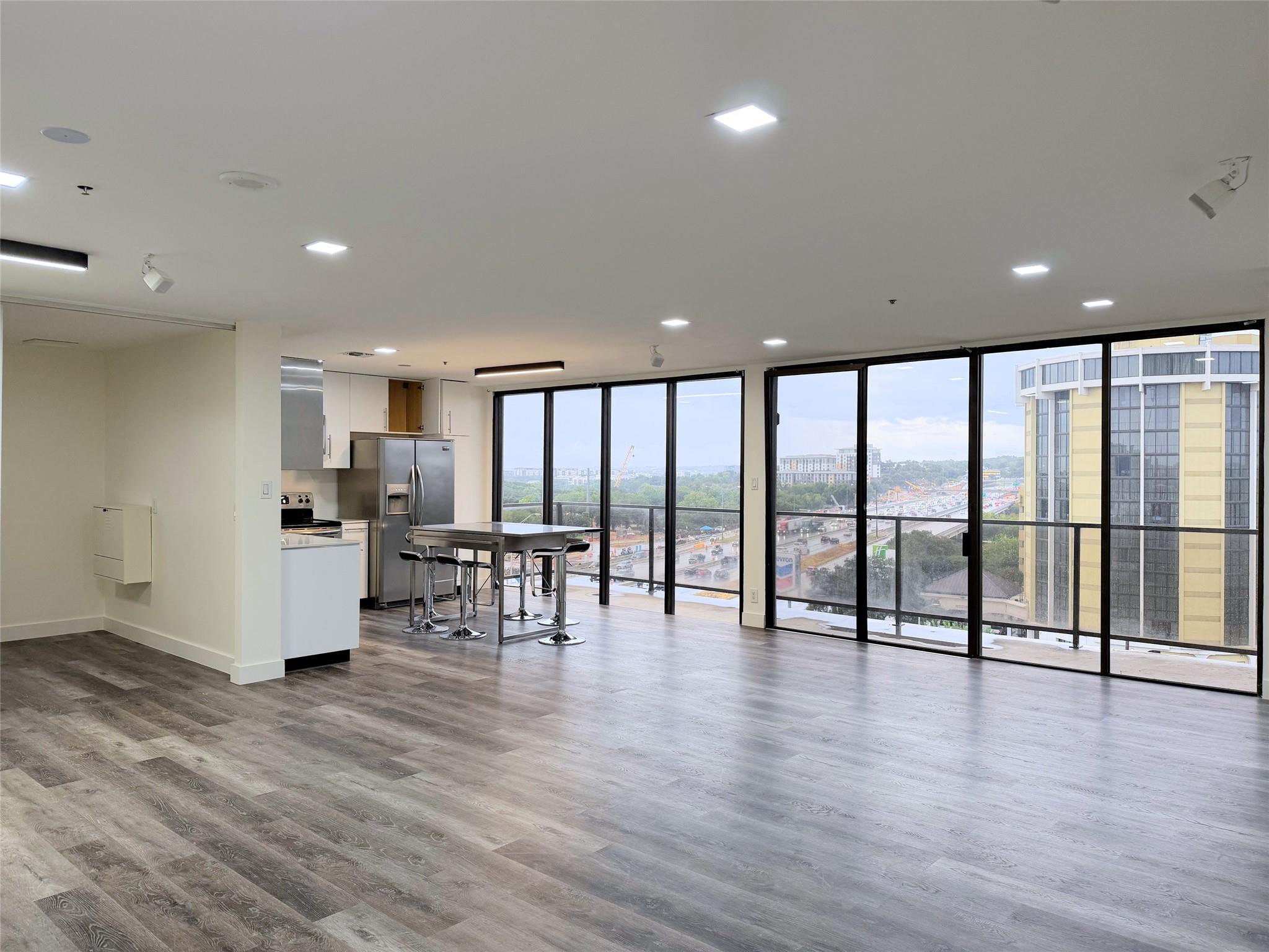40 N Interstate 35 None #8d4 Property Photo 1